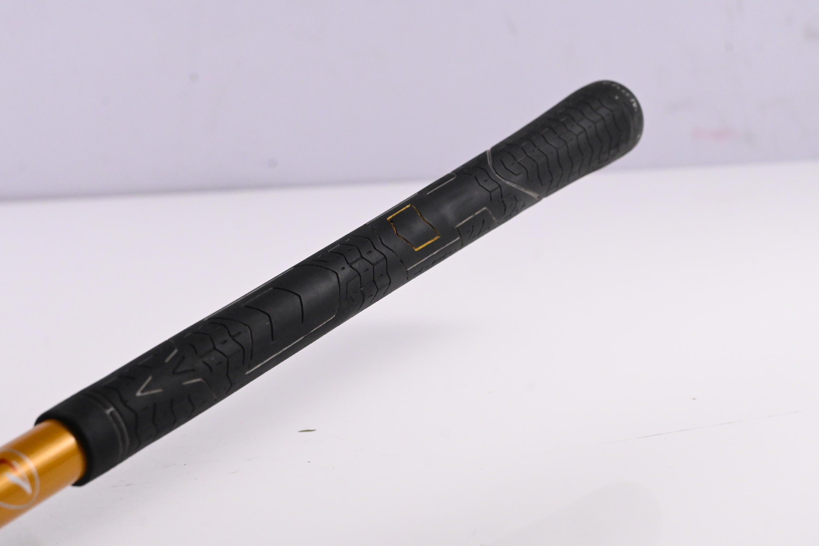 Taylormade R7 Superquad Driver / 9.5 Degree / Stiff Flex REAX Superfast 65 Shaft