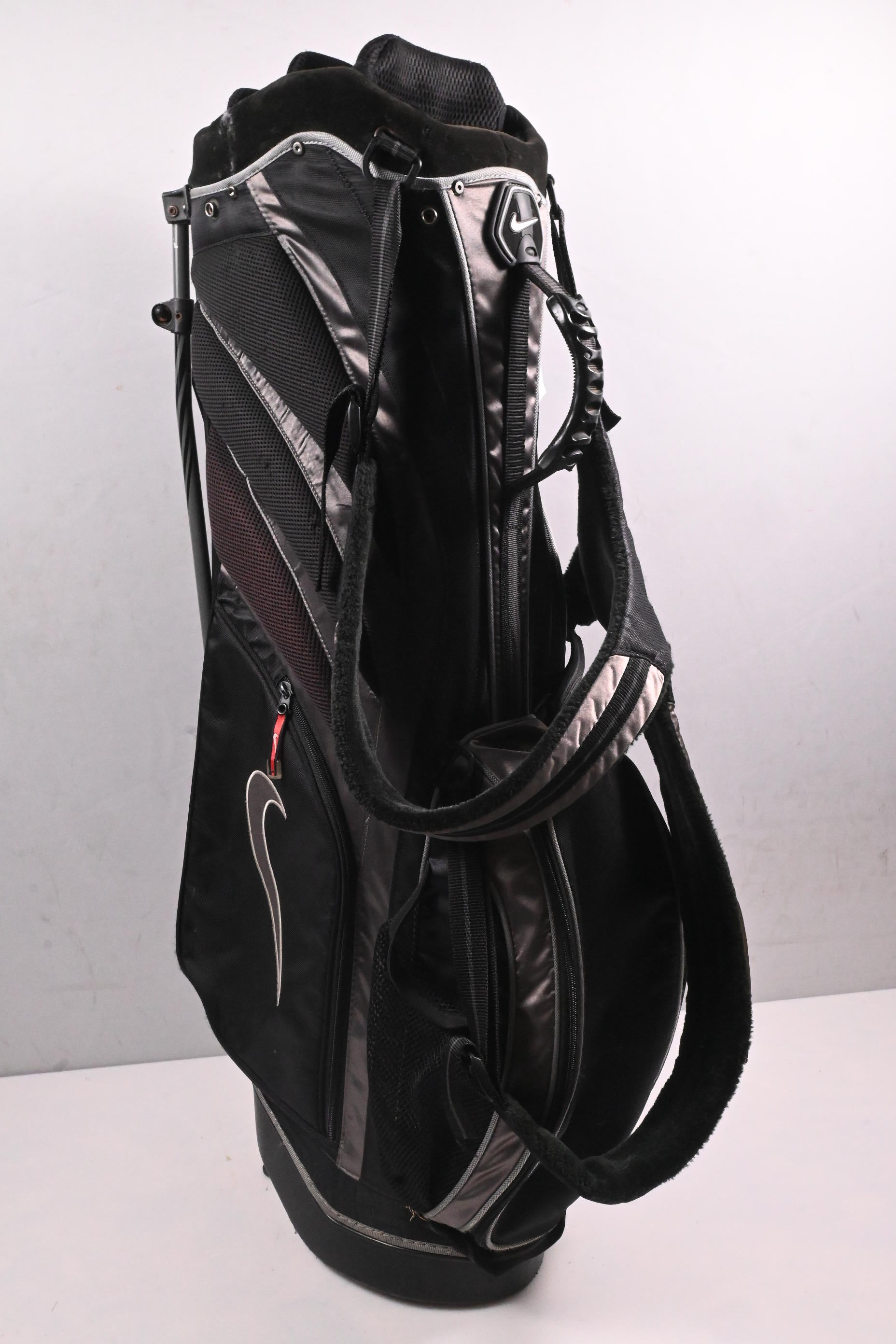 Nike Stand Bag / 6-Way Divider / Black