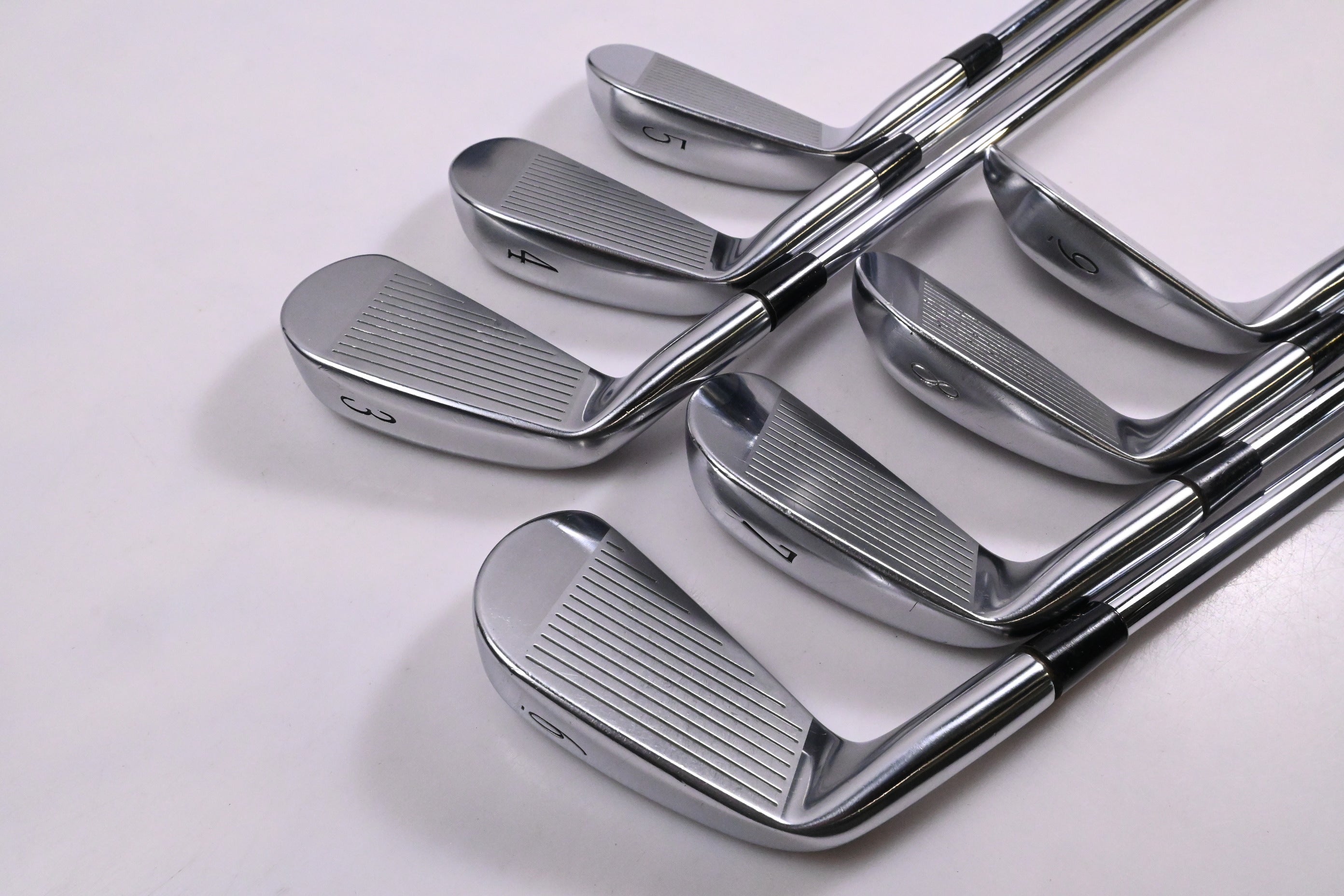 Mizuno MX-23 Irons / 3-9I / Regular Flex True Temper Dynamic Gold R300 Shafts