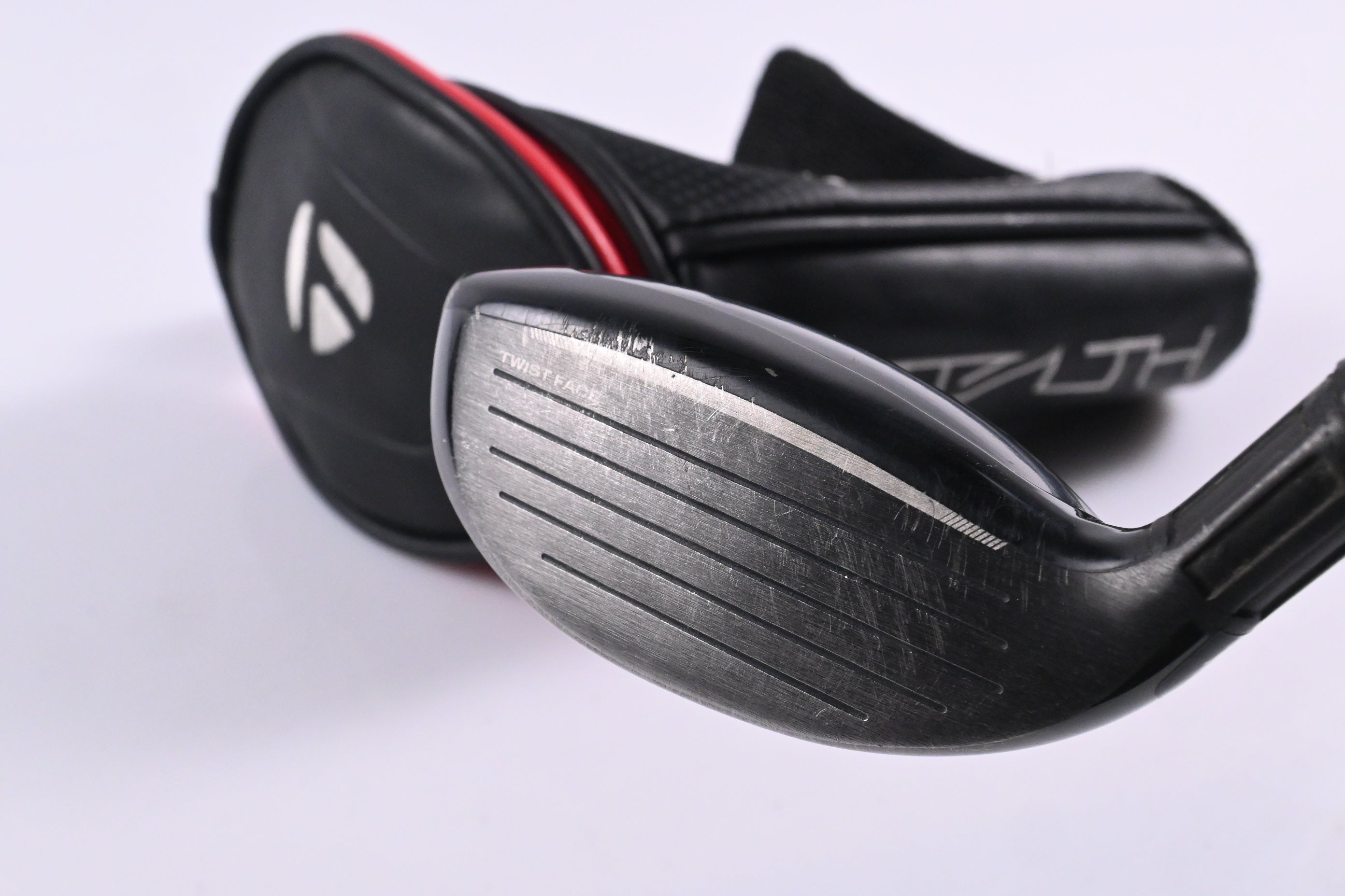 Taylormade Stealth #3 Hybrid / 19 Degree / Stiff Flex Project X EvenFlow 85