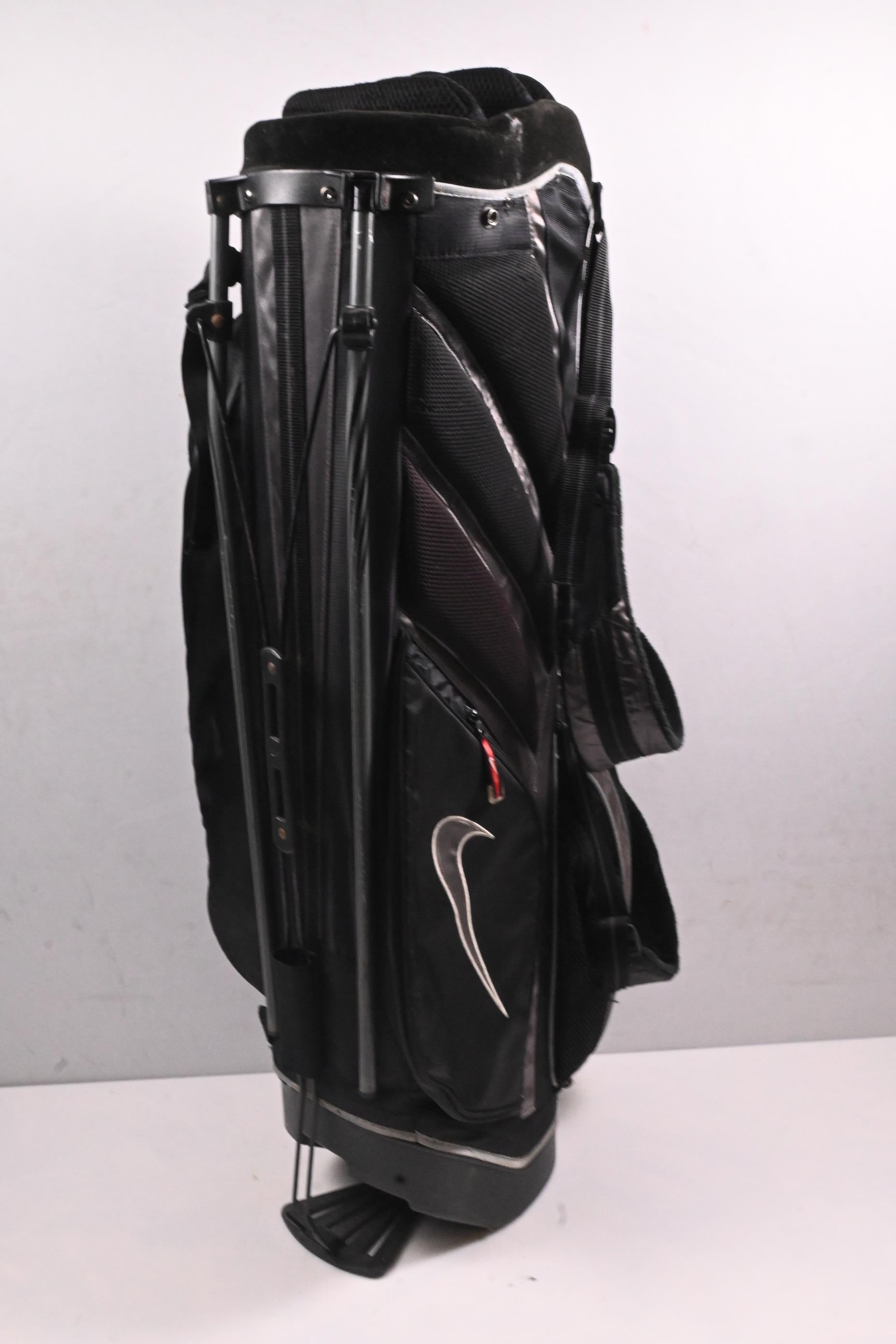 Nike Stand Bag / 6-Way Divider / Black