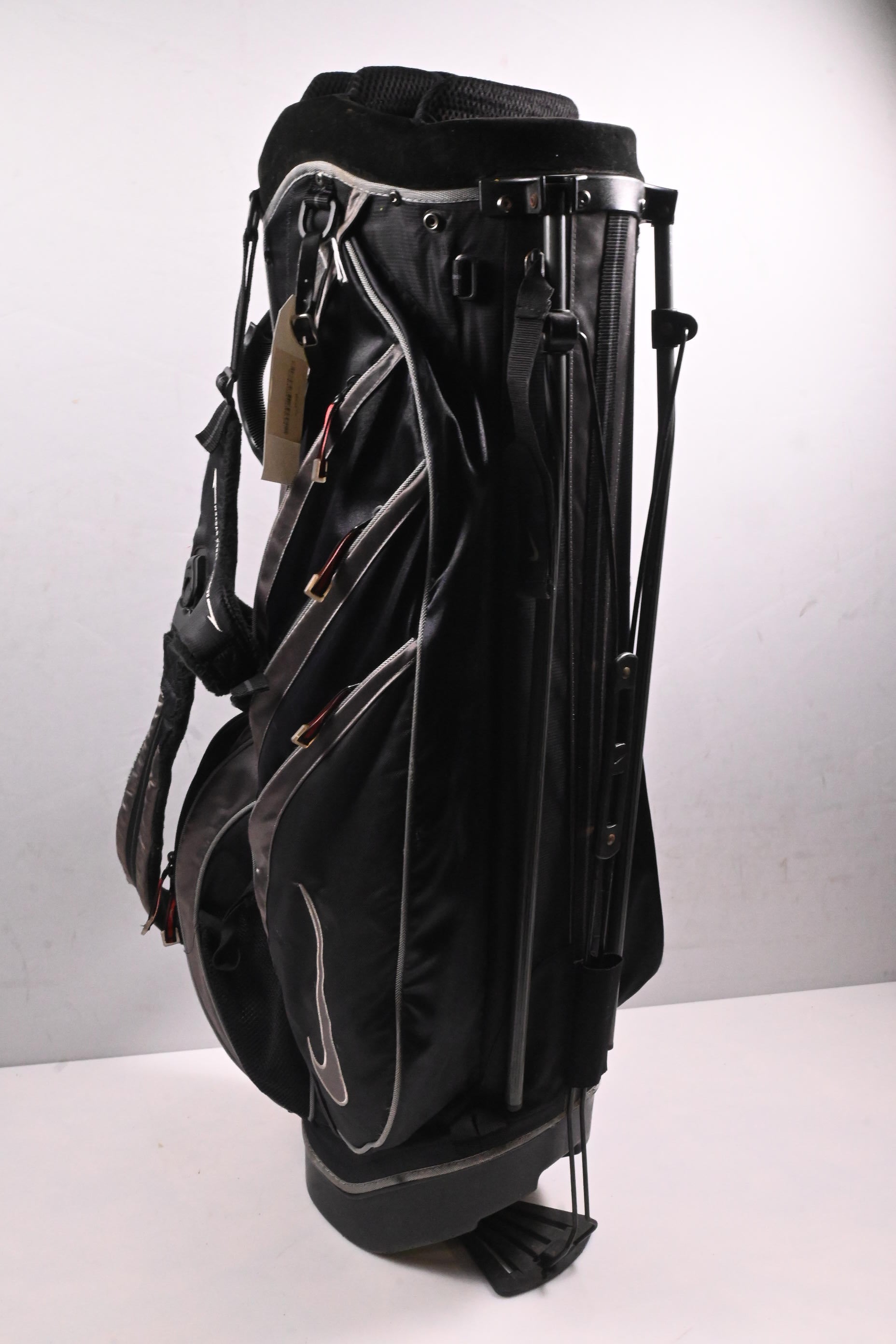 Nike Stand Bag / 6-Way Divider / Black