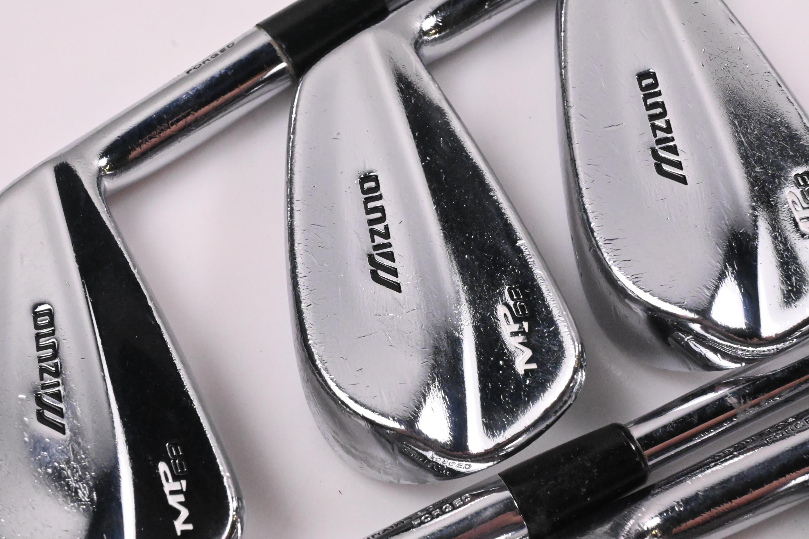 Mizuno MP-68 Irons / 4-PW / Regular Flex Dynamic Gold R300 Shafts