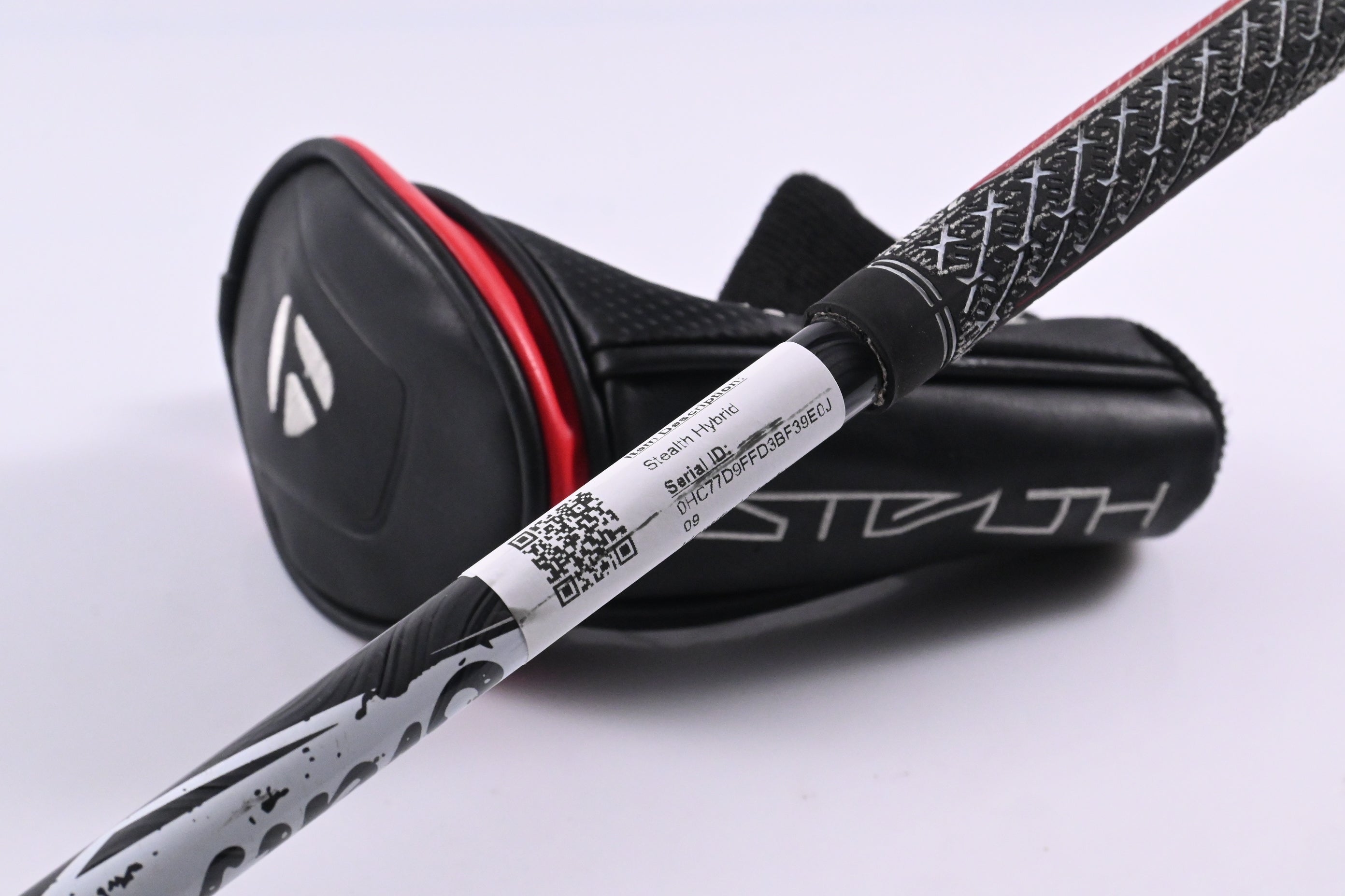 Taylormade Stealth #3 Hybrid / 19 Degree / Stiff Flex Project X EvenFlow 85