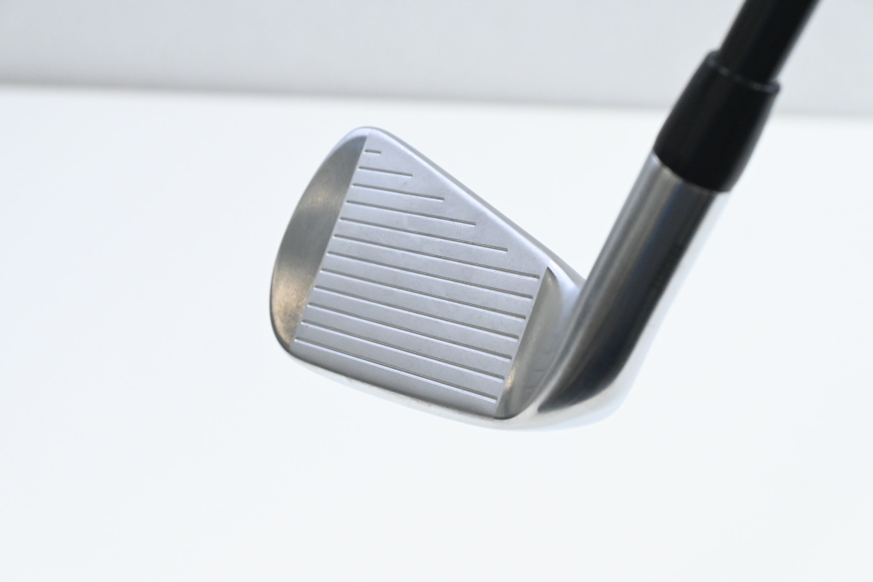 Titleist U505 2023 #4 Iron / 22 Degree / Regular Flex HZRDUS Gen4 Black 80 Shaft