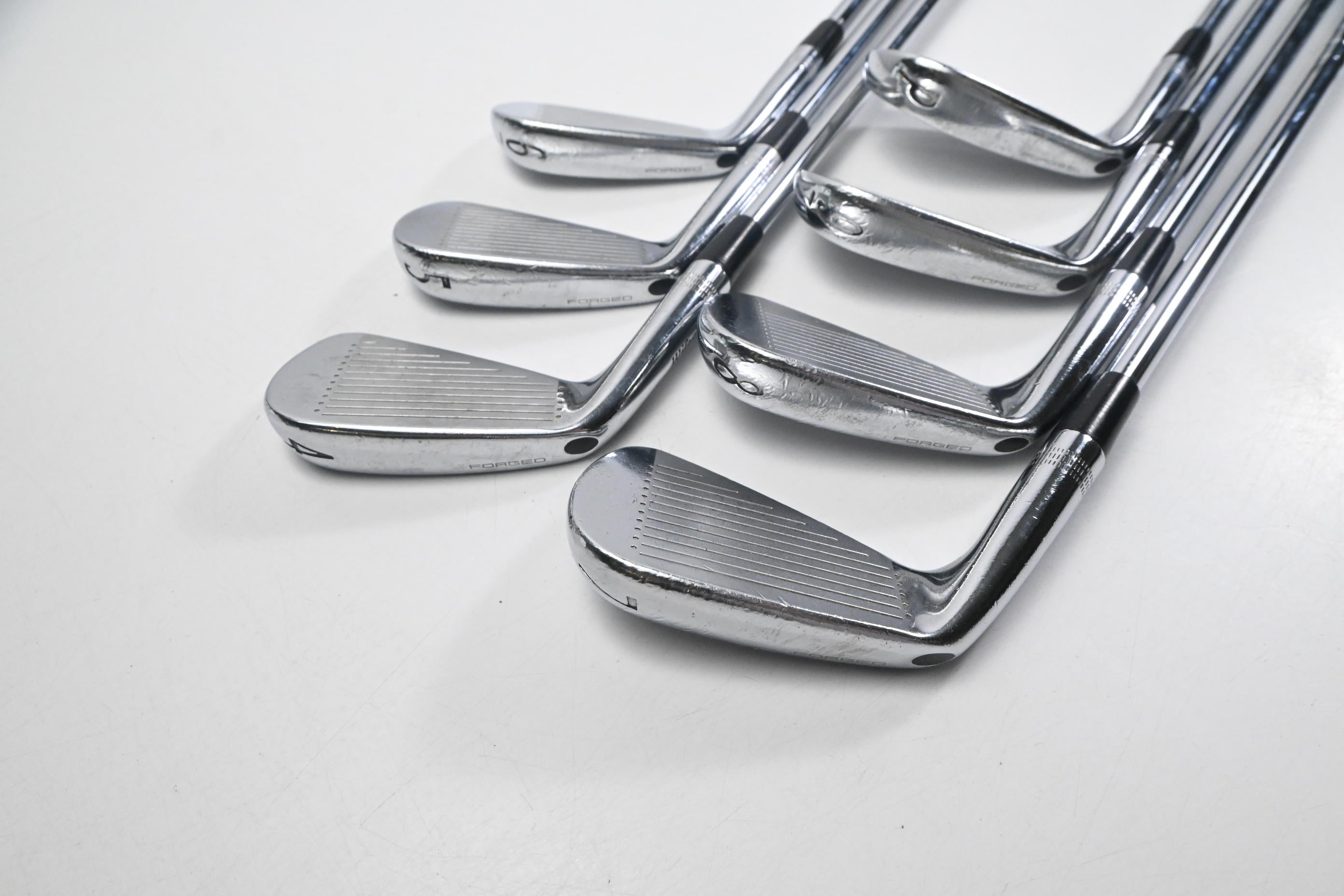 Wilson Staff Model Blade 2019 Irons / 4-PW / Regular Flex Steel Shafts