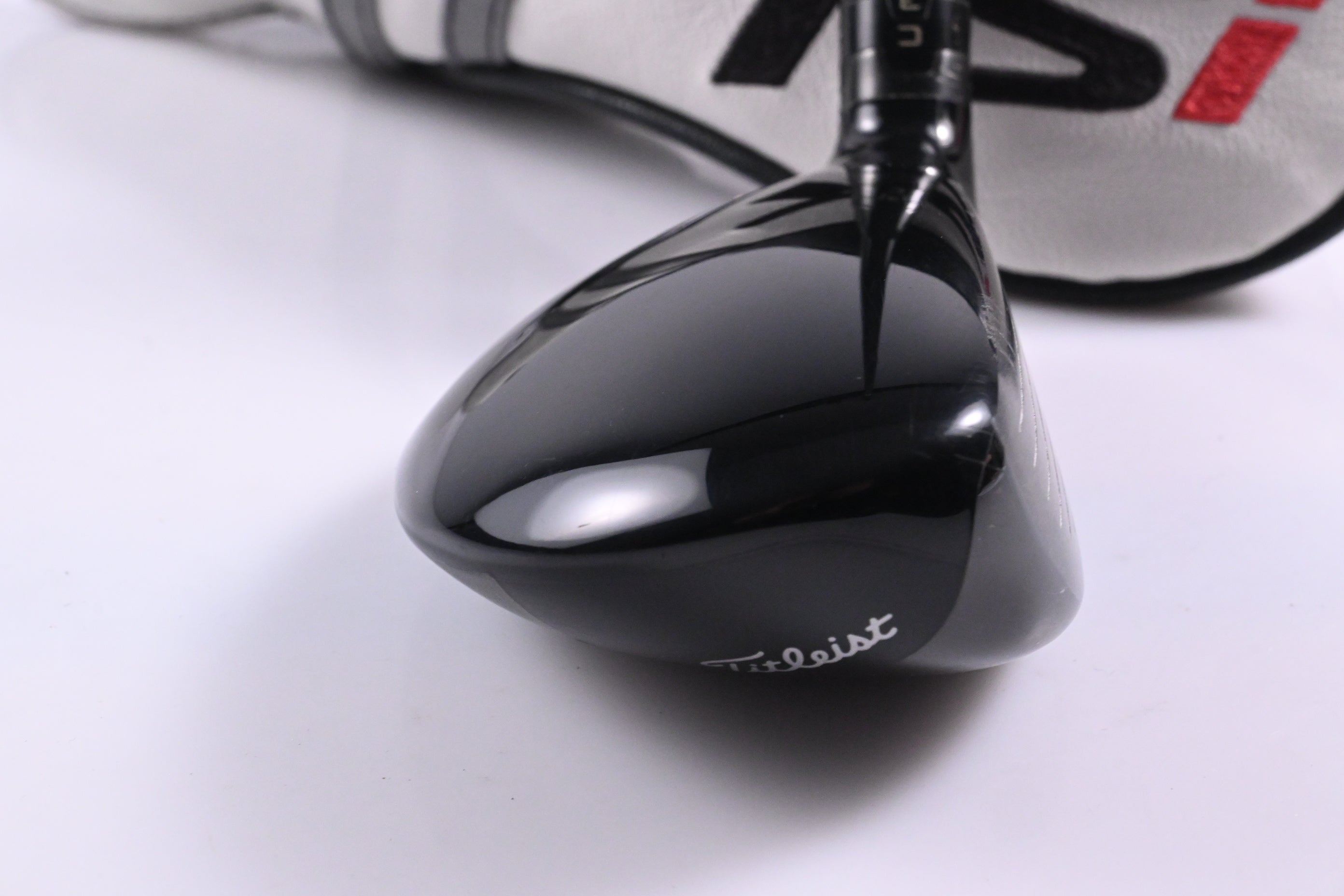Titleist TSi2 #3 Hybrid / 18 Degree / Stiff Flex HZRDUS Smoke RDX Black 80 Shaft