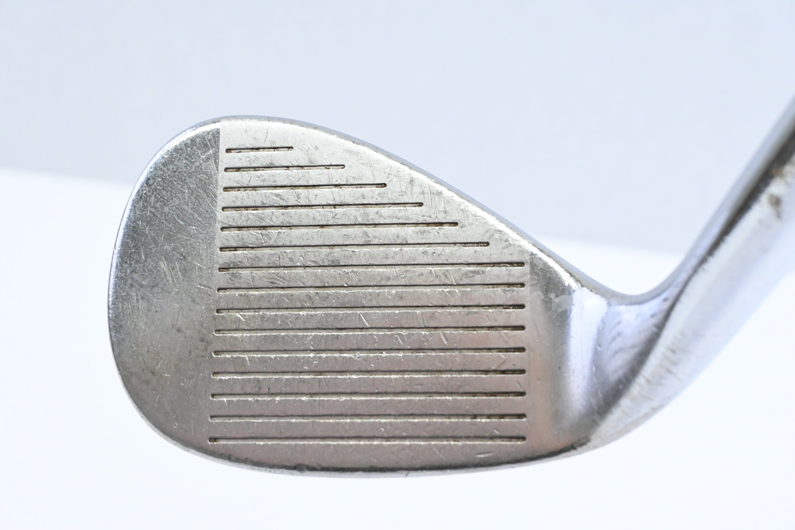 Cleveland 588 DSG Sand Wedge / 56 Degree / Wedge Flex Dynamic Gold Shaft