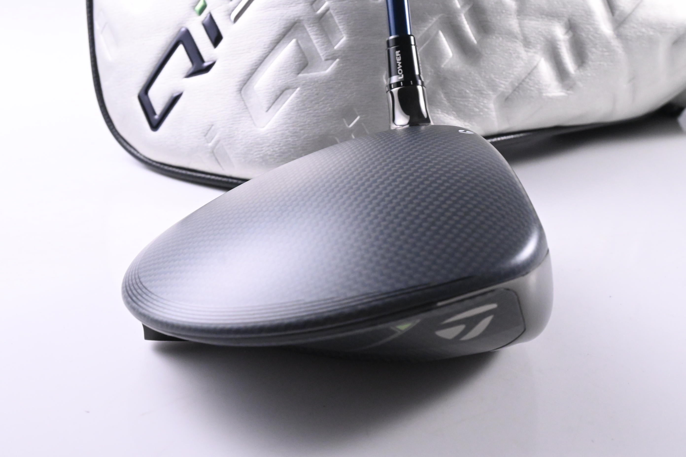 Taylormade Qi35 Driver / 10.5 Degree / Regular Flex Fujikurqa Ventus Blue 5