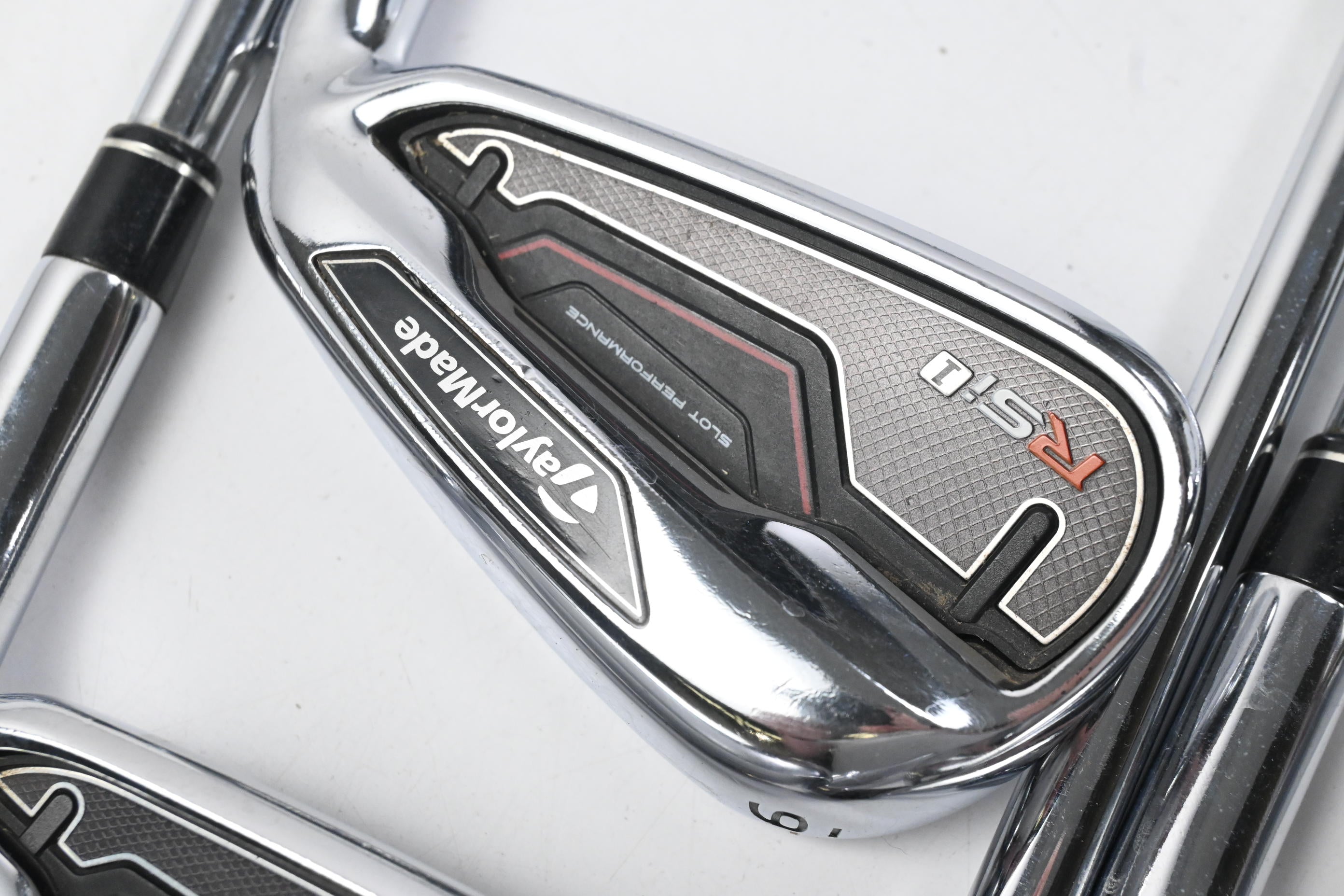 Taylormade RSi1 Irons / 5-9i / Regular Flex REAX Steel 90 Shafts