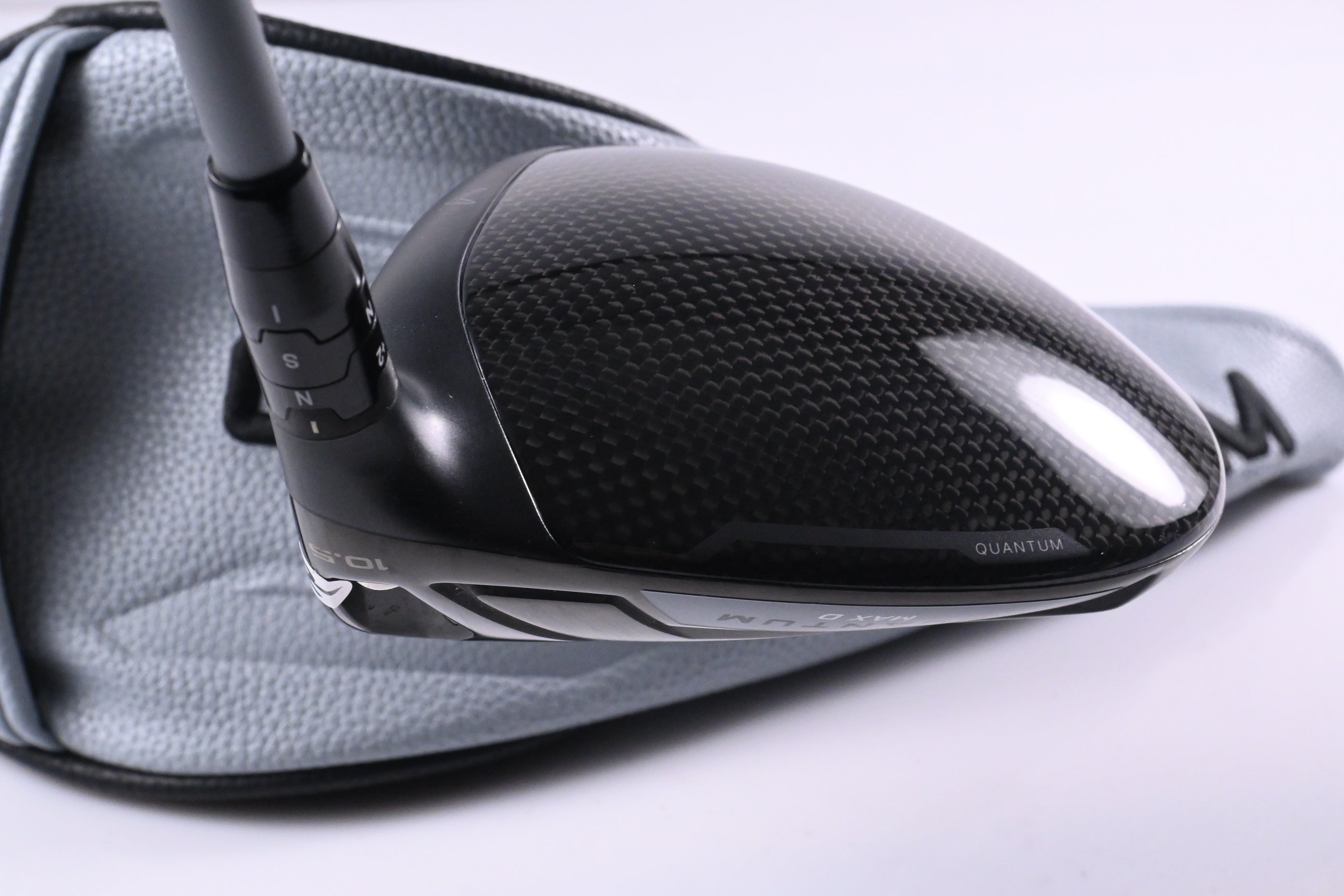 Callaway Quantum Max D Driver / 10.5 Degree / Regular Flex Denali Frost Silver