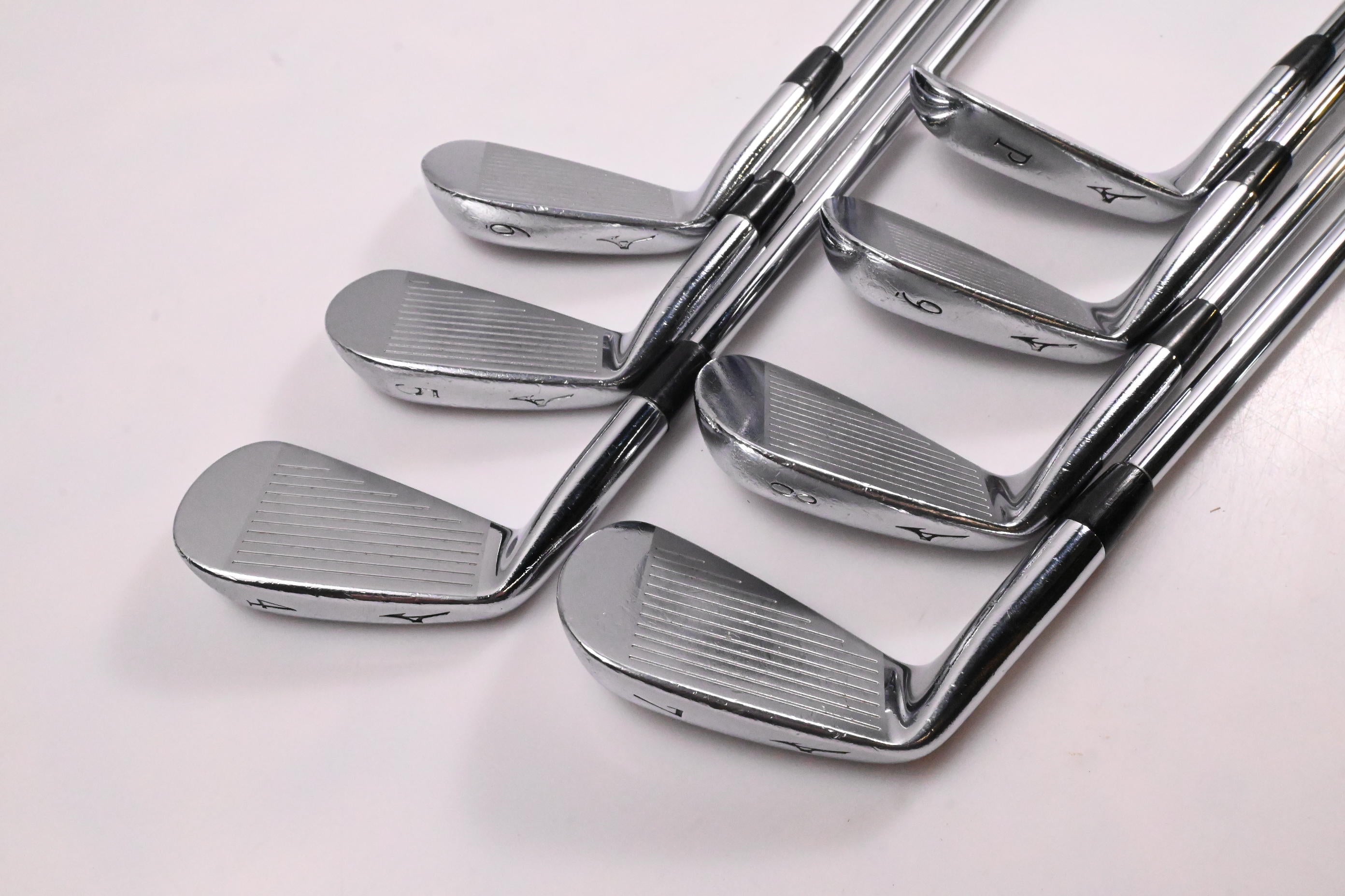 Mizuno MP-68 Irons / 4-PW / Regular Flex Dynamic Gold R300 Shafts