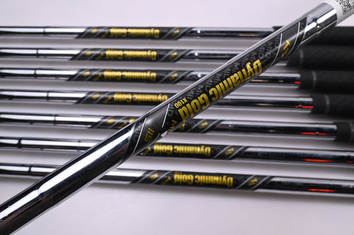 Callaway Apex Ai200 Irons / 4-PW+GW / X-Flex Dynamic Gold Mid 115 X100