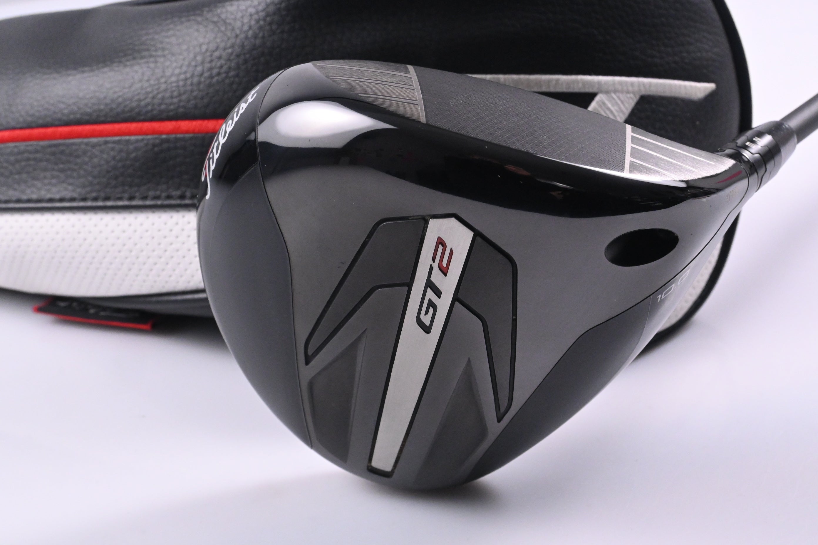 Titleist GT2 Driver / 10 Degree / Stiff Flex Aldila Rogue Black 80 Shaft