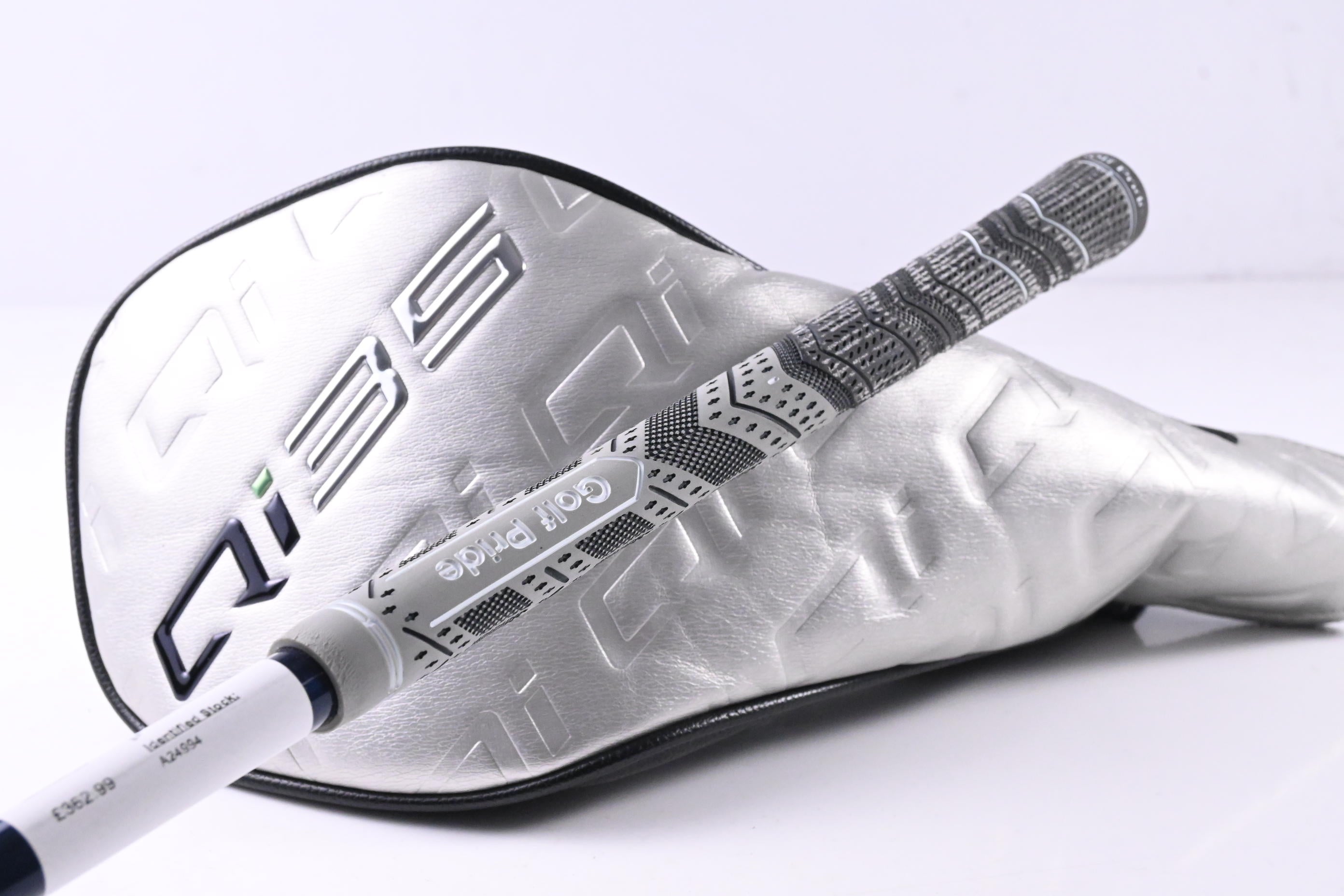 Taylormade Qi35 Driver / 10.5 Degree / Regular Flex Fujikurqa Ventus Blue 5