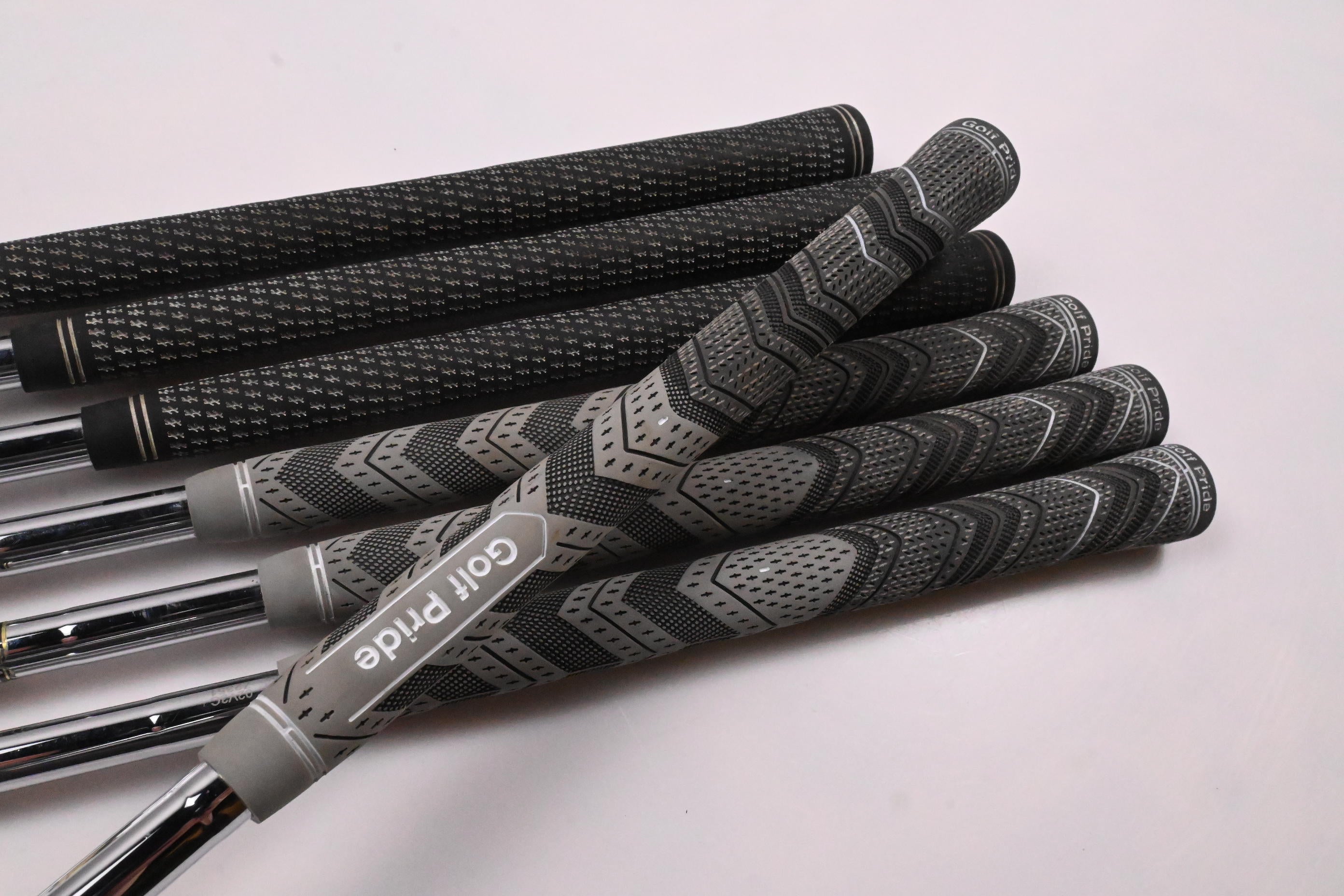 Mizuno MP-68 Irons / 4-PW / Regular Flex Dynamic Gold R300 Shafts