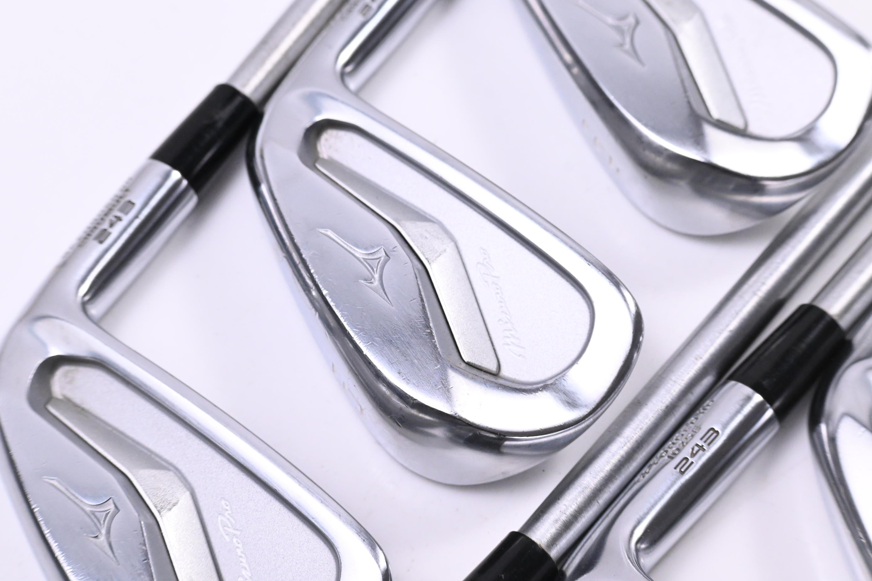 Mizuno Pro 243 Irons / 4-PW / X-Flex KBS Tour C-Taper 130 Shafts