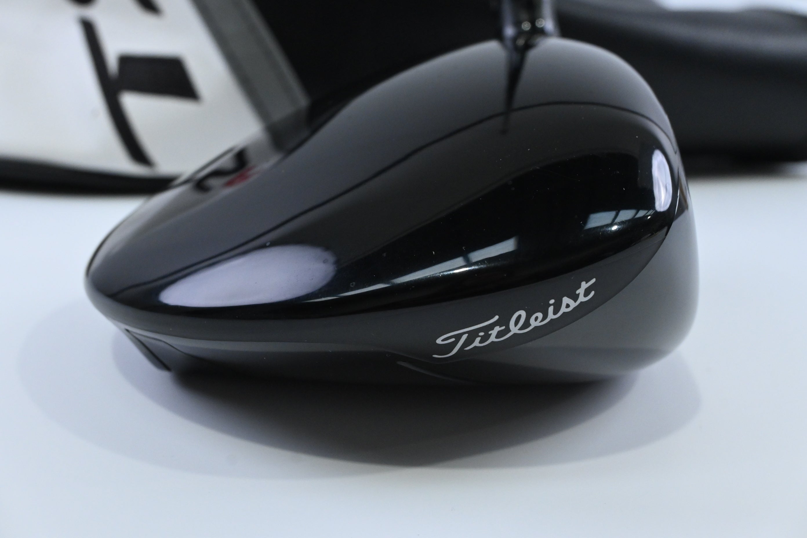 Titleist TSR2 Driver / 9 Degree / Stiff Flex Tensei AV Blue 55 Shaft