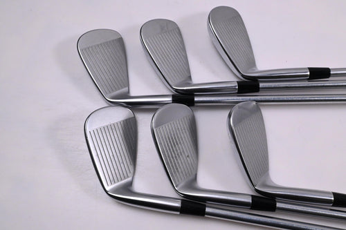 Mizuno JPX 923 Tour Irons / 6-PW+GW / Regular Flex Project X IO 105 Shafts