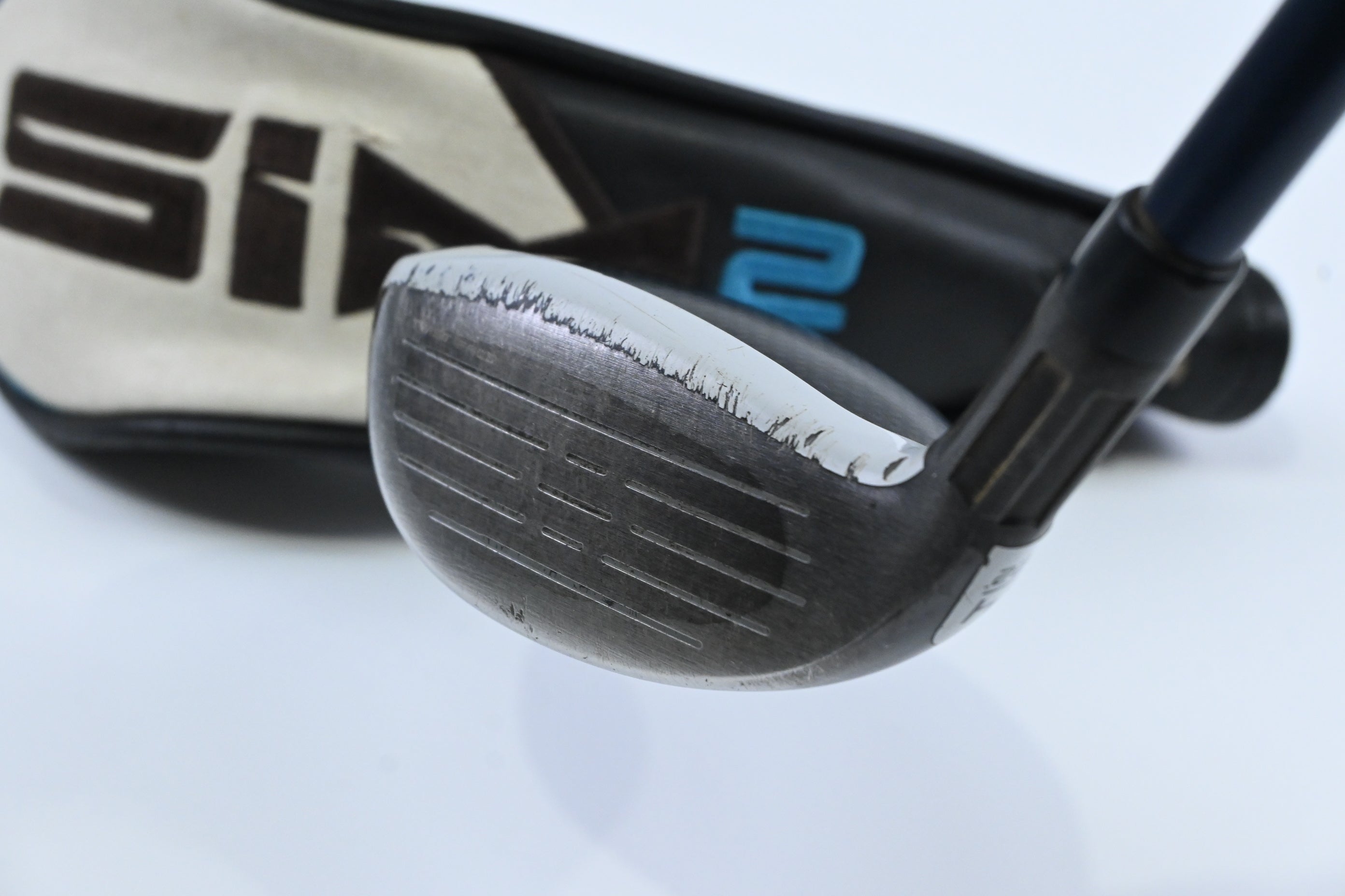 Taylormade SIM2 Max #4 Hybrid / 22 Degree / Regular Flex Fujikura Ventus Blue 6