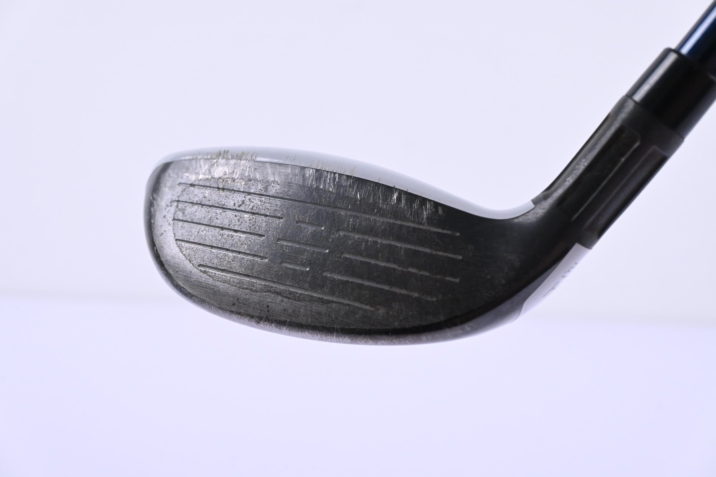 Taylormade SIM2 Max #4 Hybrid / 22 Degree / Regular Flex Fujikura Ventus Blue 6