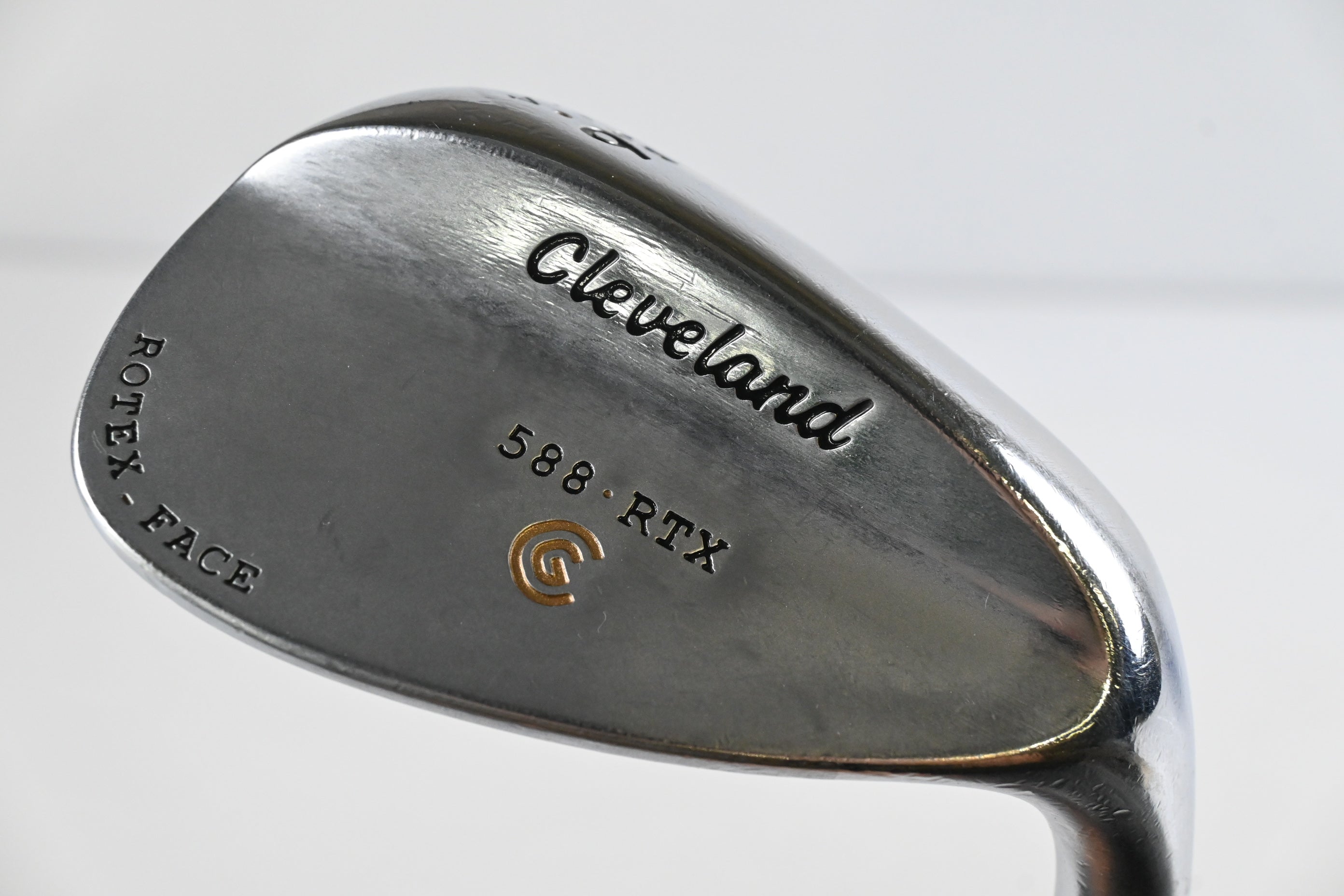 Cleveland 588 RTX 2.0 Sand Wedge / 56 Degree / Wedge Flex Dynamic Gold