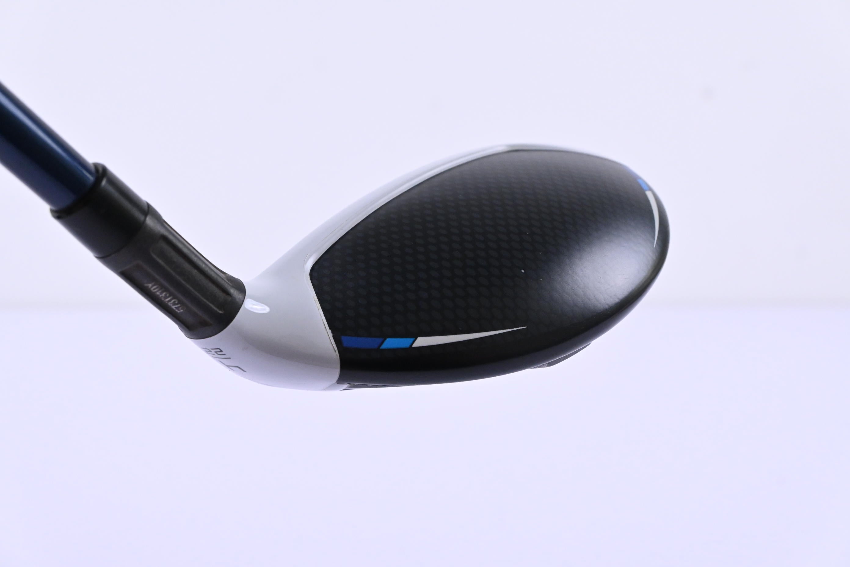 Taylormade SIM2 Max #4 Hybrid / 22 Degree / Regular Flex Fujikura Ventus Blue 6