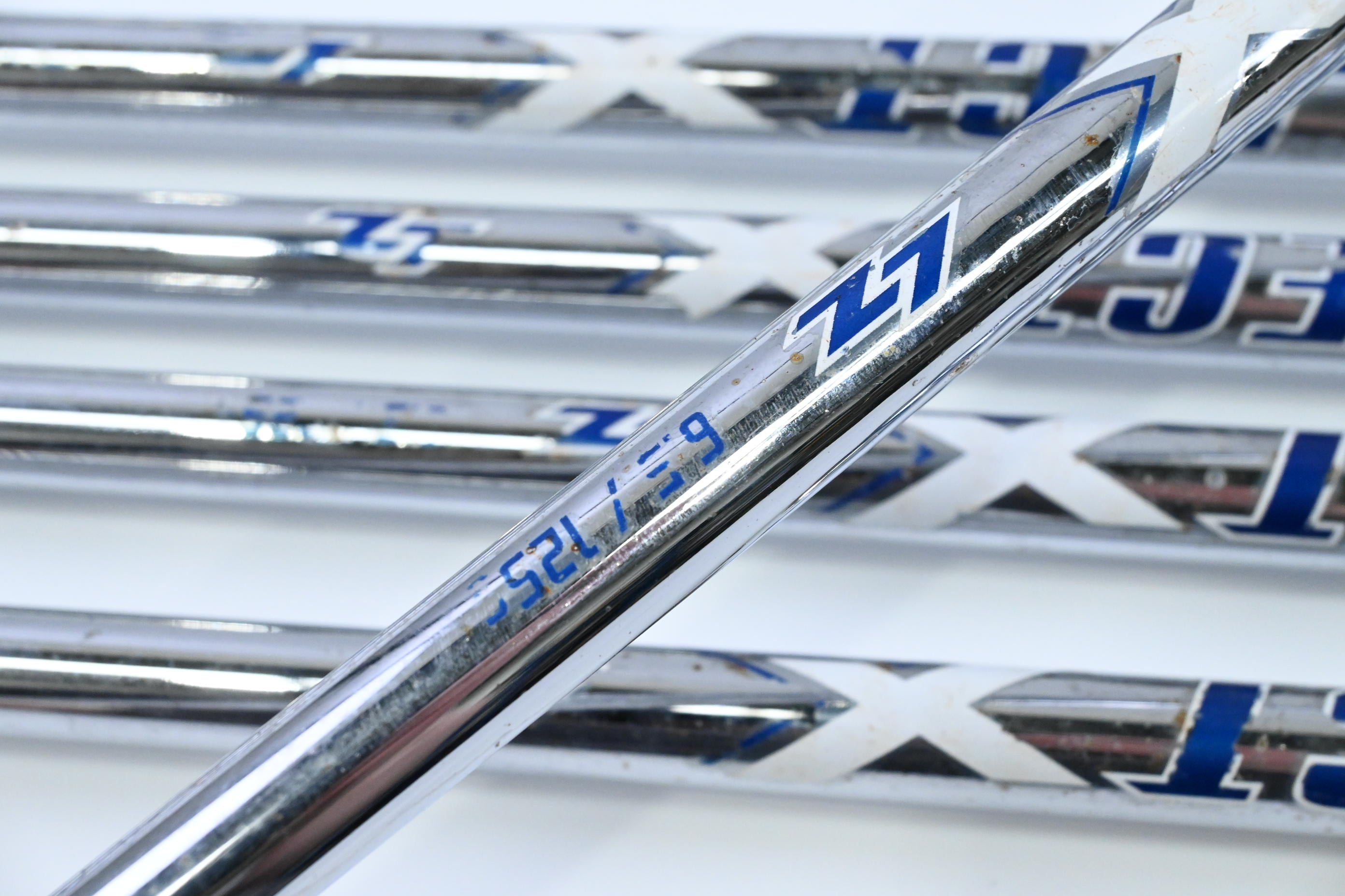 Mizuno JPX 900 Forged Irons / 5-PW / Stiff Flex Project X LZ Shafts