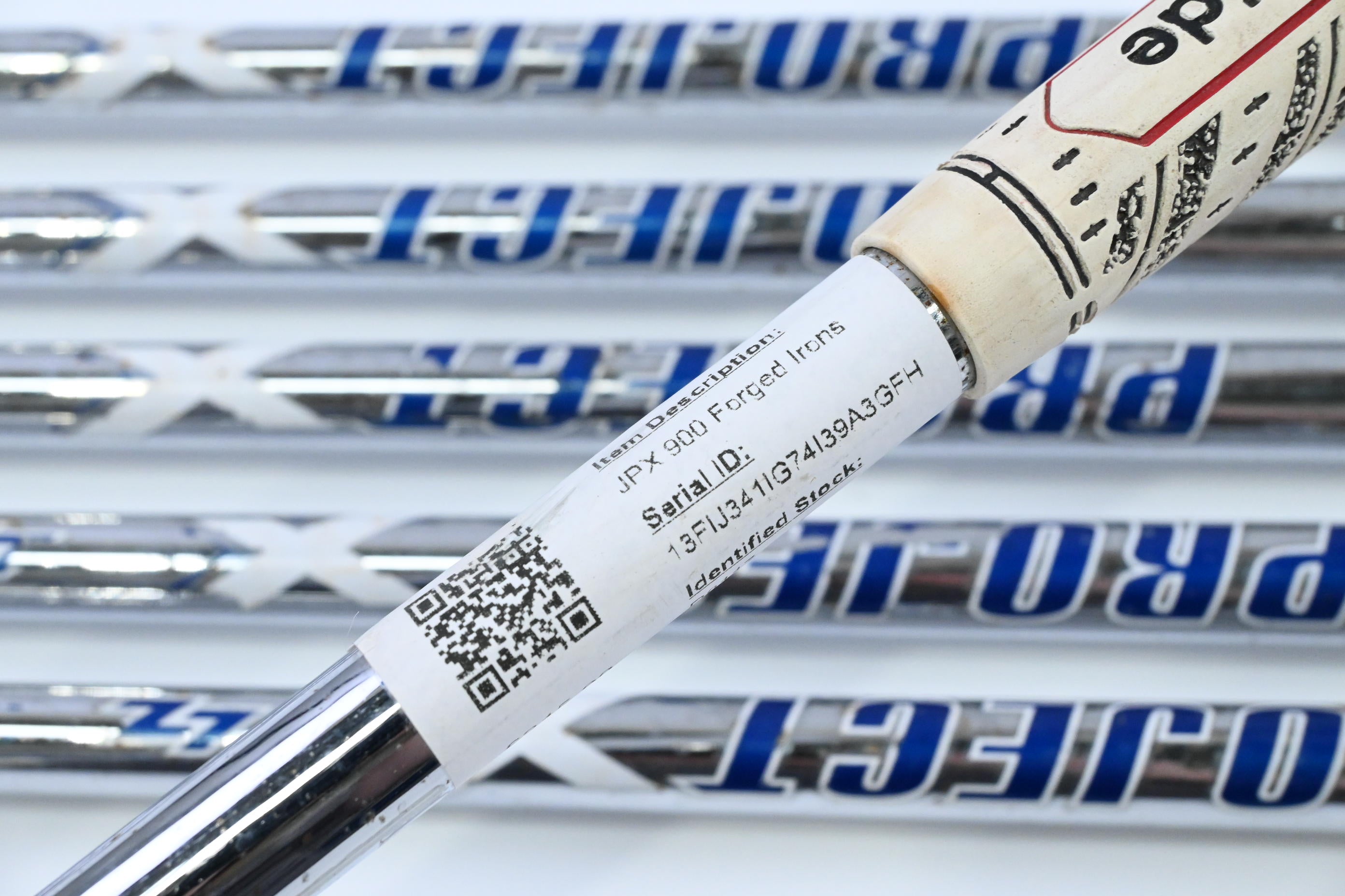 Mizuno JPX 900 Forged Irons / 5-PW / Stiff Flex Project X LZ Shafts