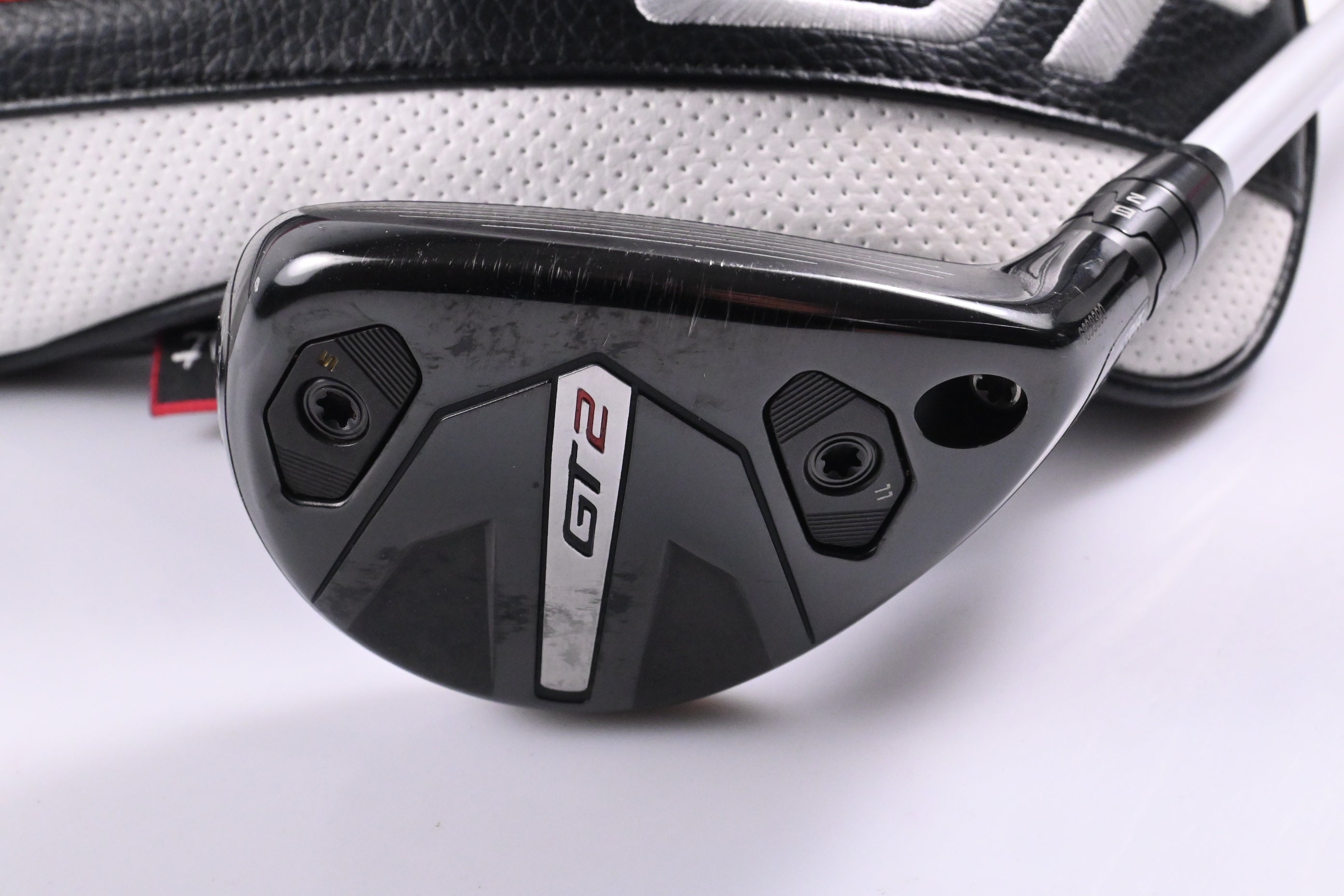 Titleist GT2 #5 Hybrid / 24 Degree / Regular Flex Aldila Ascent 50 Shaft