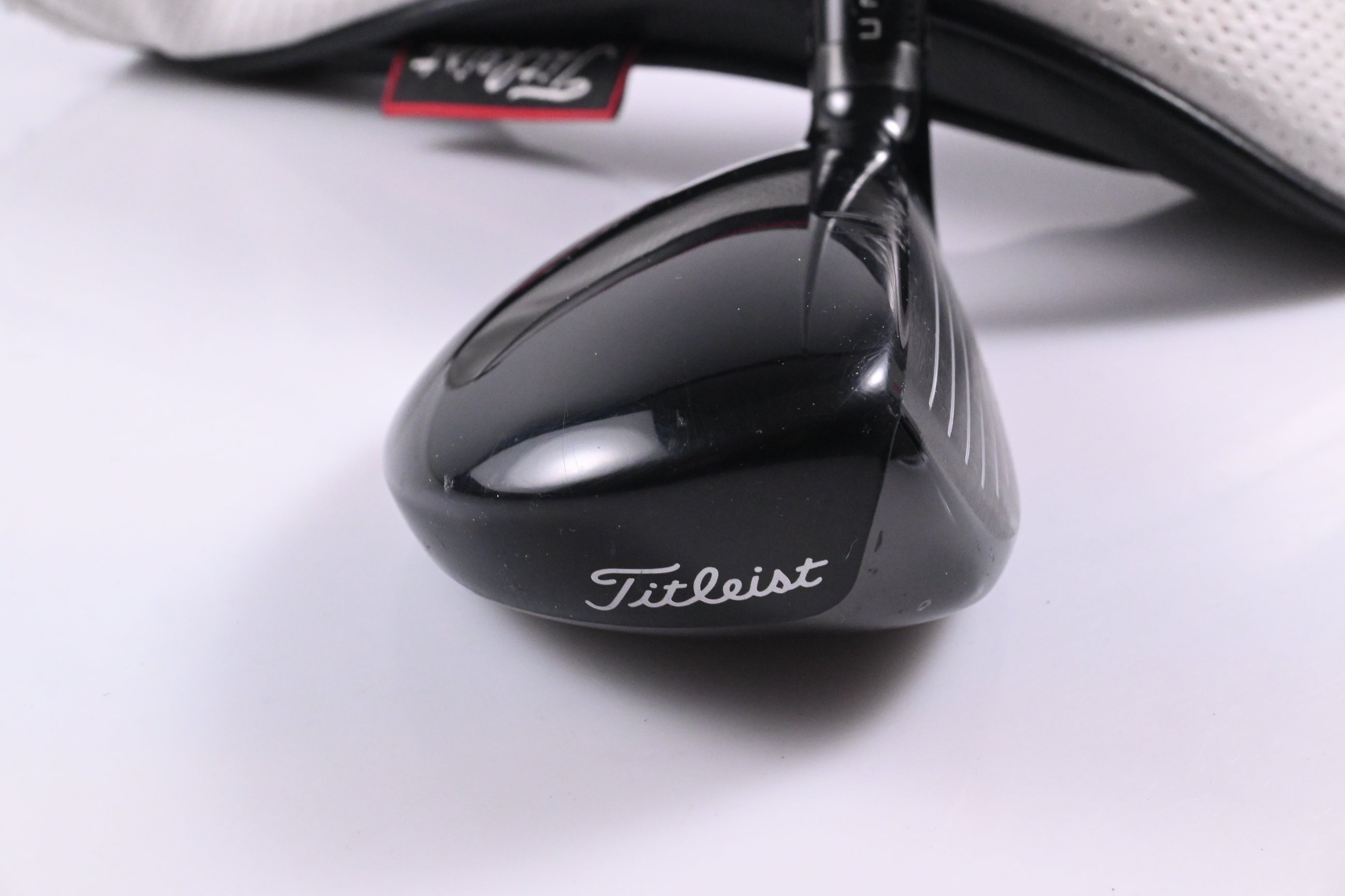 Titleist GT2 #5 Hybrid / 24 Degree / Regular Flex Aldila Ascent 50 Shaft