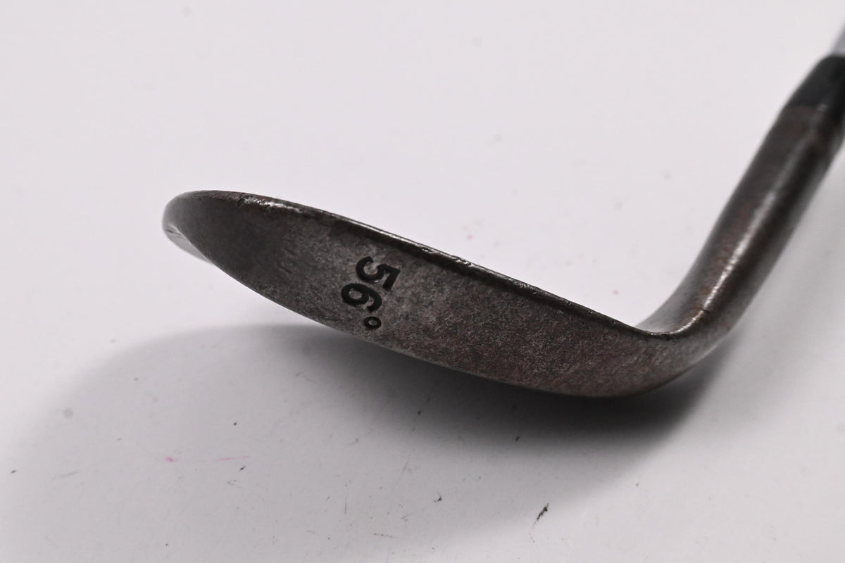 Titleist Vokey 200 Series Sand Wedge / 56 Degree / Wedge Flex Dynamic Gold Shaft