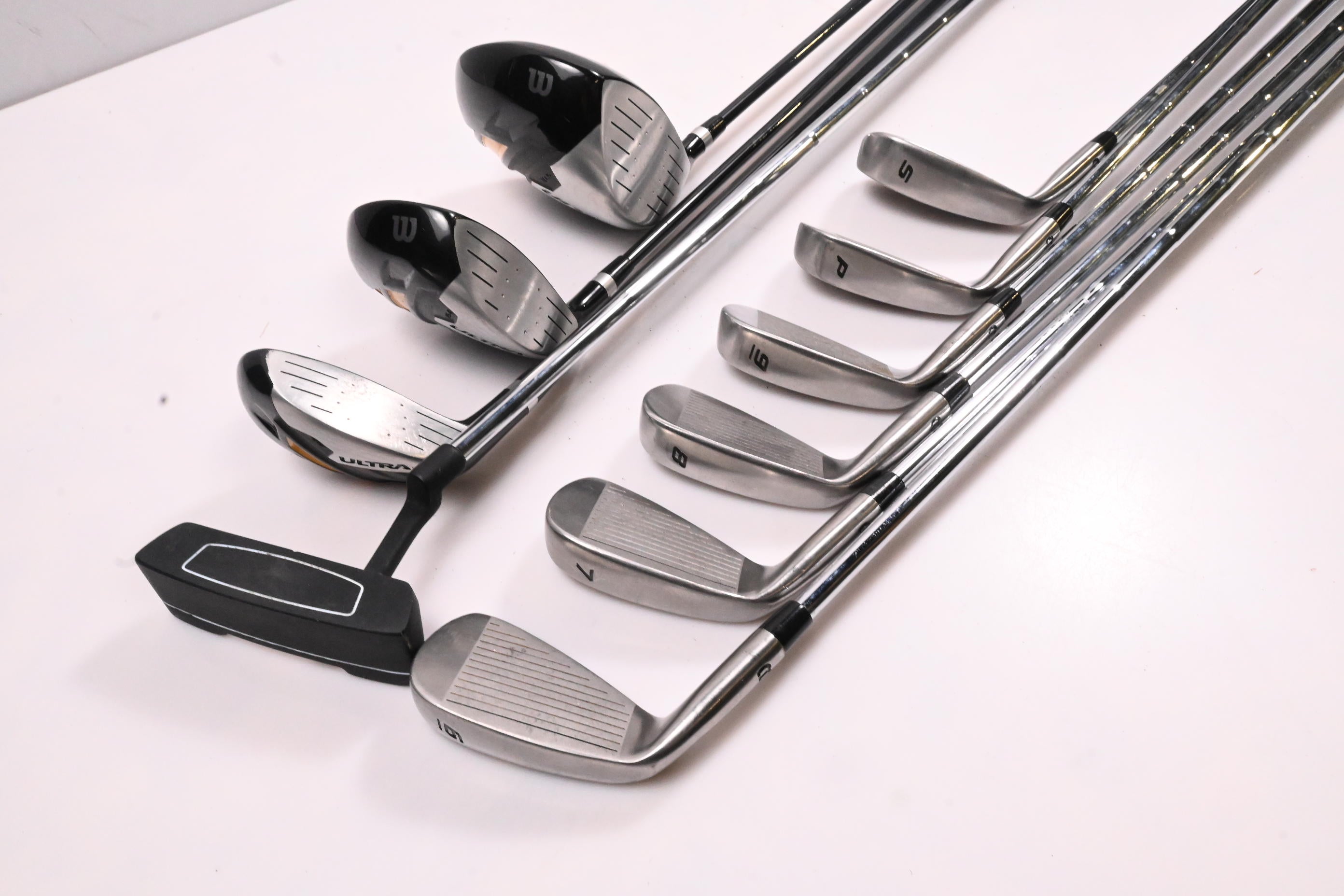Wilson Ultra XD Package Set / Woods, Irons, Putter, Bag