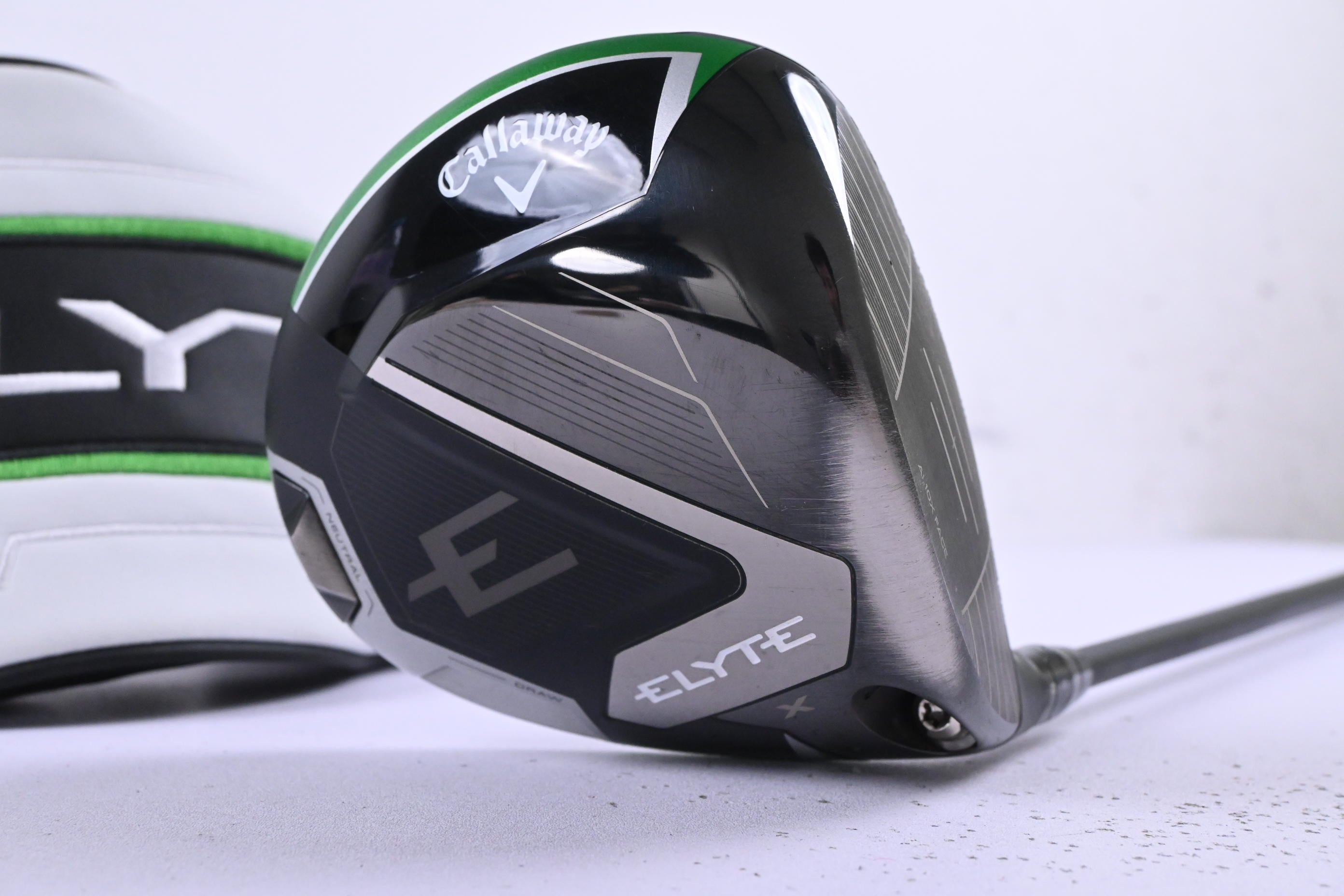 Callaway Elyte X Driver / 10.5 Degree / Regular Flex Vanquish 4 Shaft
