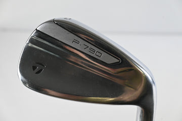 Taylormade P790 2019 Pitching Wedge / 45 Degree / Regular Flex Dynamic Gold R300