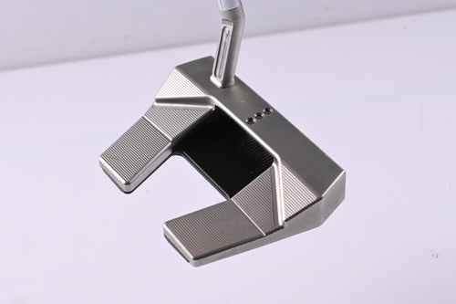 Scotty Cameron 2024 Phantom 5.5 Putter / 34 Inch