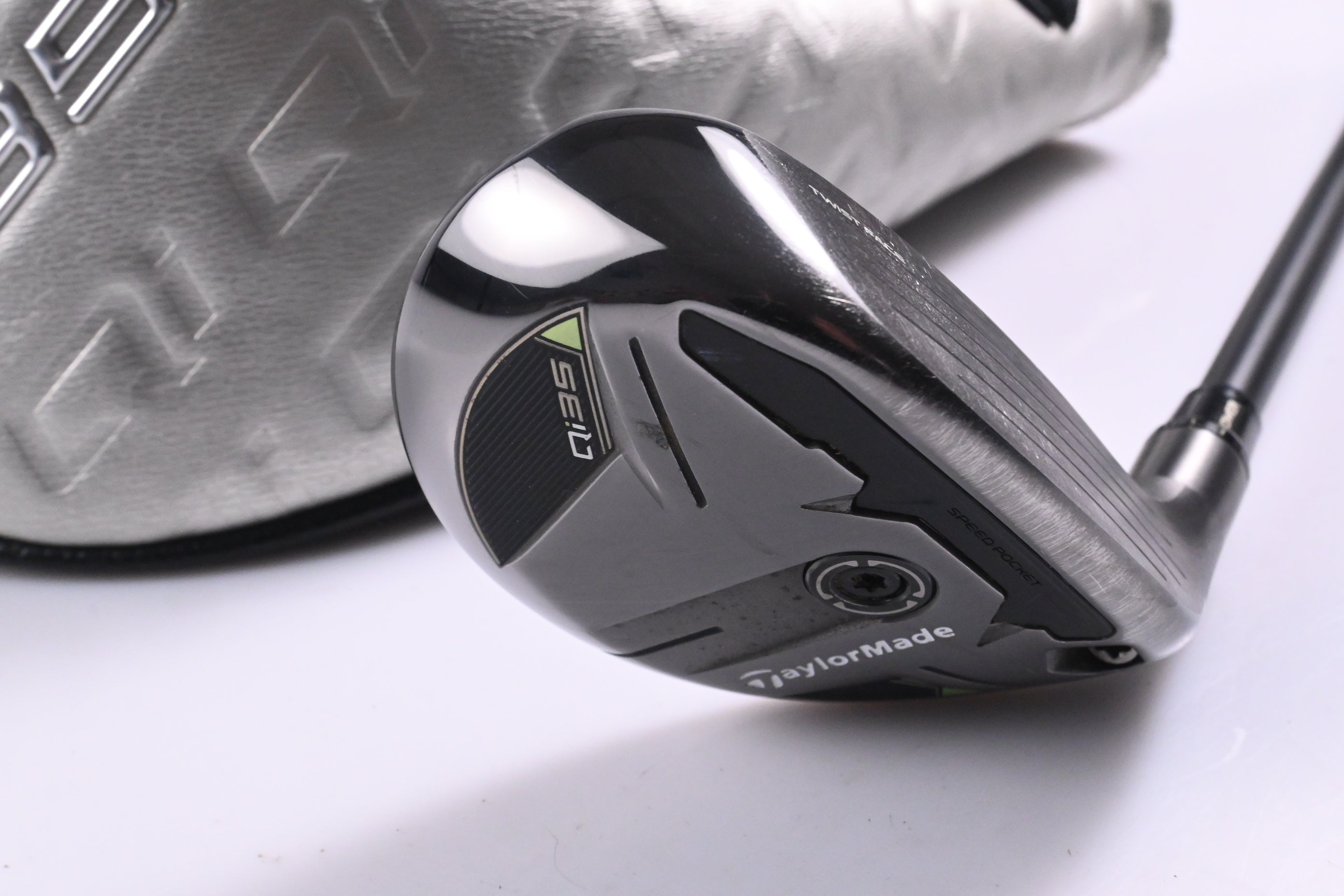 Taylormade Qi35 #4 Hybrid / 22 Degree / Regular Flex Fujikura Ventus Blue 6