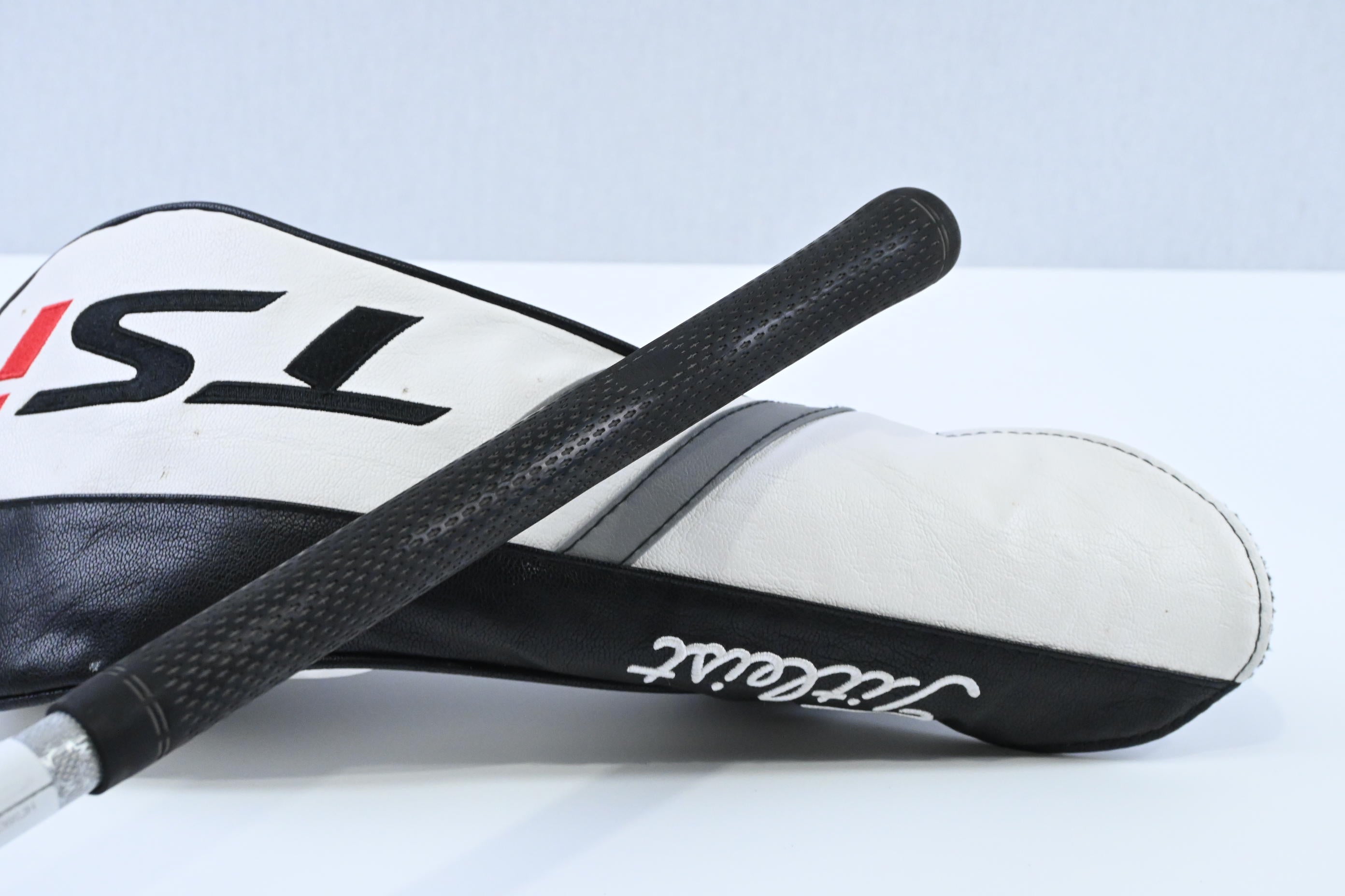 Left Han Titleist TSi2 Driver / 10 Degree / Regular Flex Tensei AV Raw Blue 55