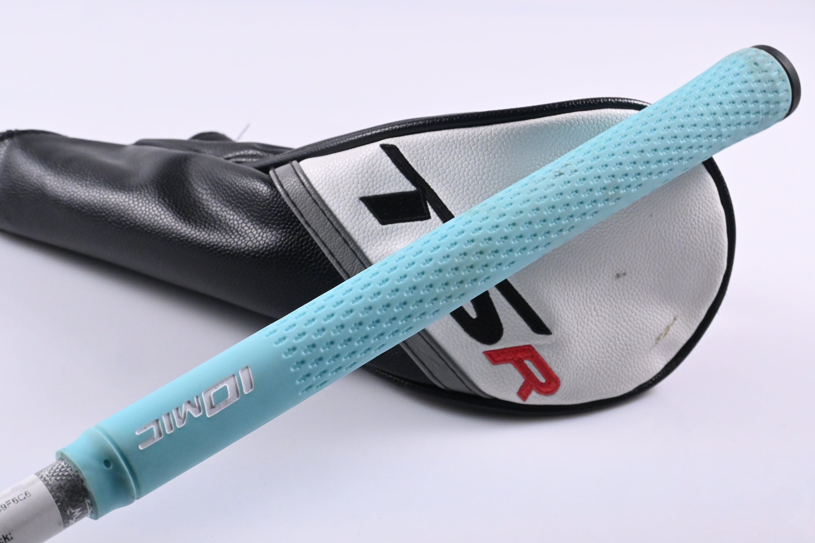 Titleist TSR3 #3 Wood / 15 Degree / Stiff Flex Tensei AV Raw Blue 65 Shaft