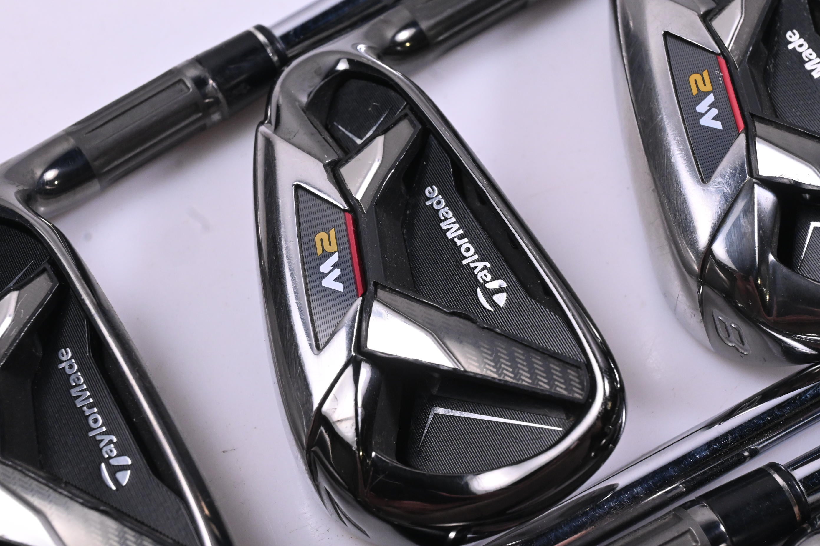 Taylormade M2 2016 Irons / 6-PW+GW+SW / Regular Flex Reax 88 Shafts