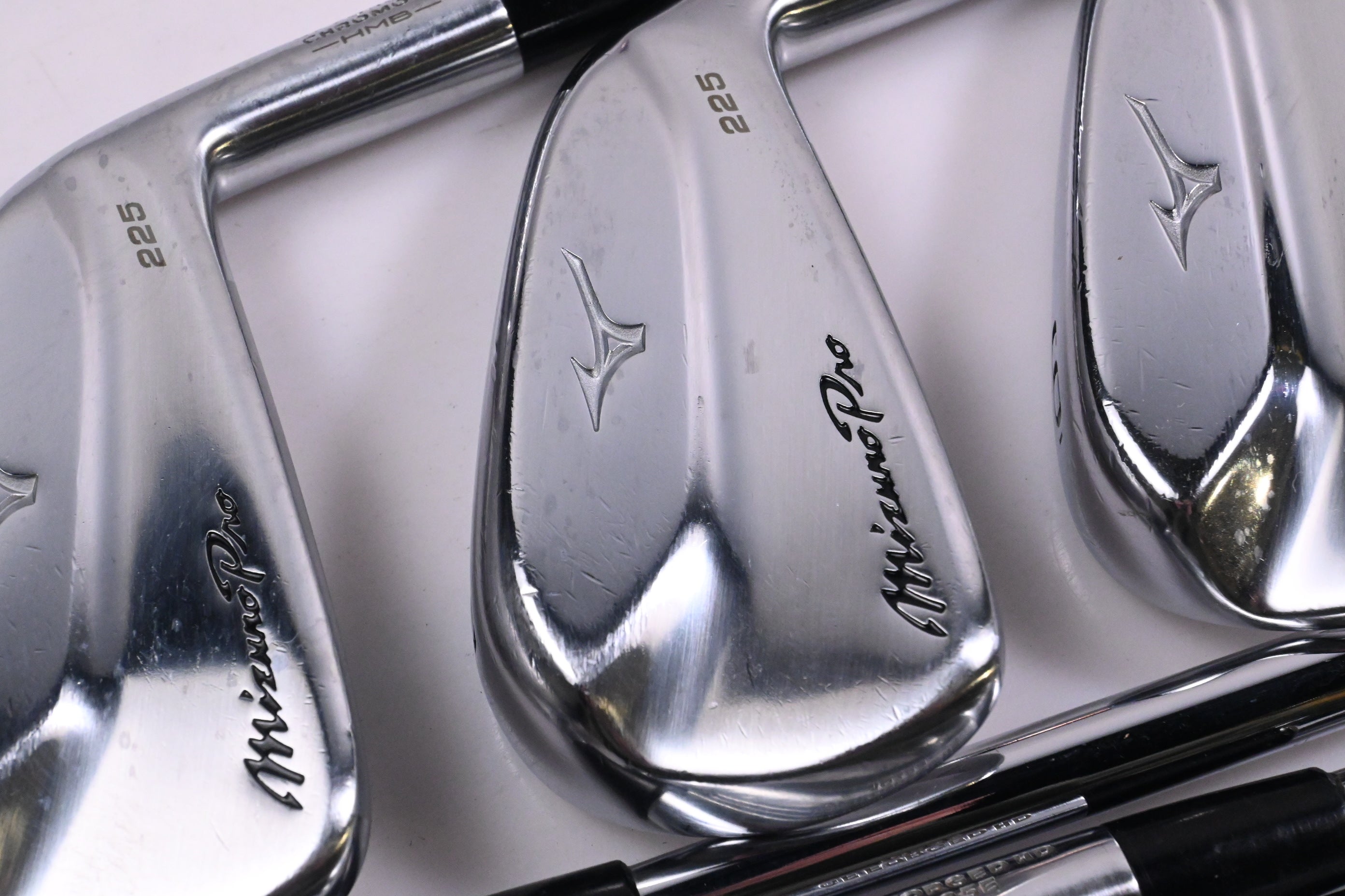 Mizuno Pro 221/225 Combo Irons / 4-PW / X-Flex Dynamic Gold X100 Shafts