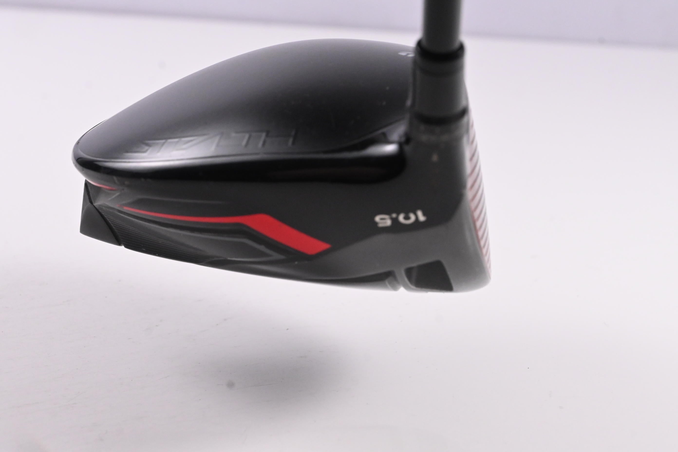 Left Hand Taylormade Stealth Driver / 10.5 Degree / Stiff Flex Ventus Red 5 Shaft