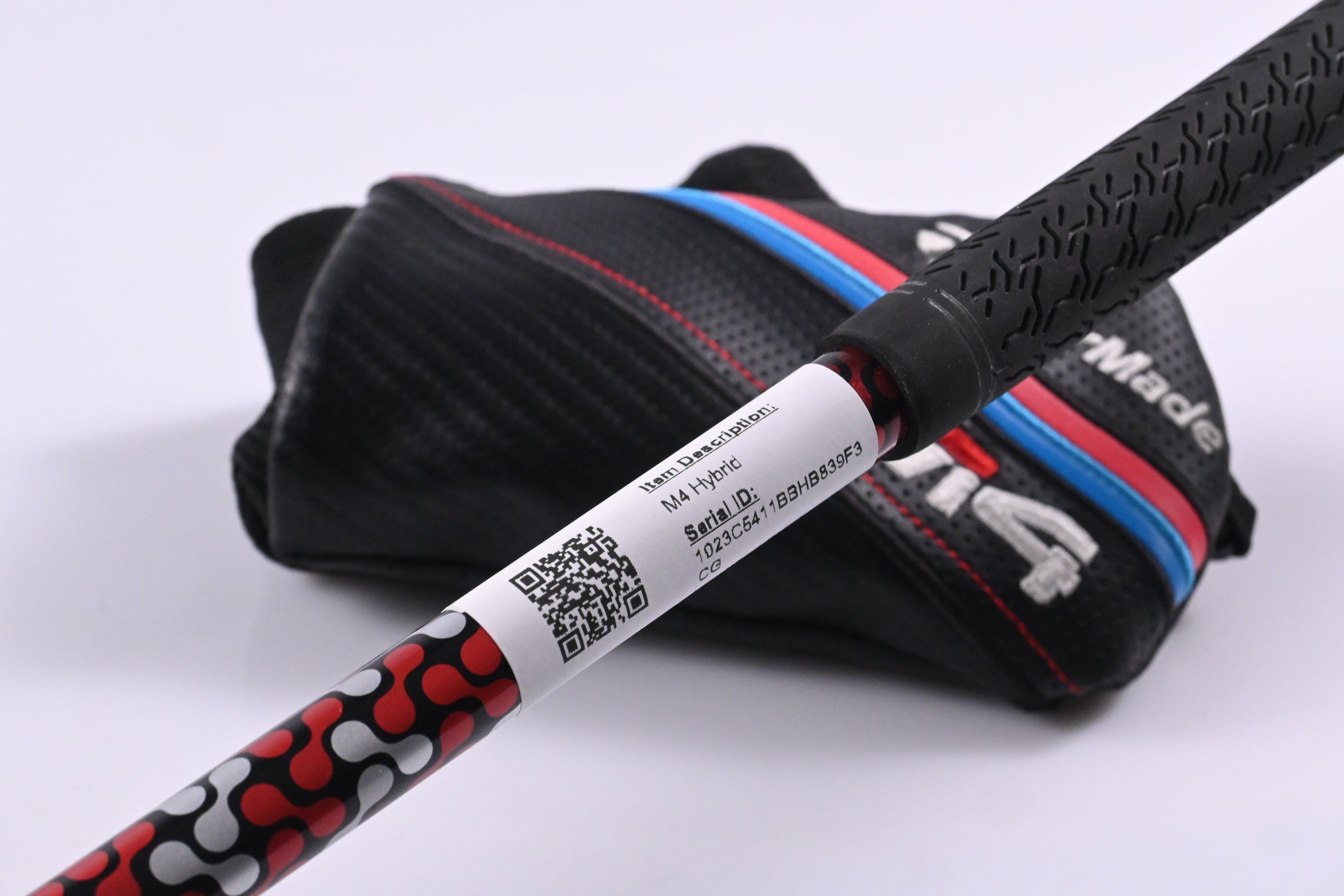 Taylormade M4 #4 Hybrid / 22 Degree / Regular Flex Fujikura Atmos Red 6 Shaft