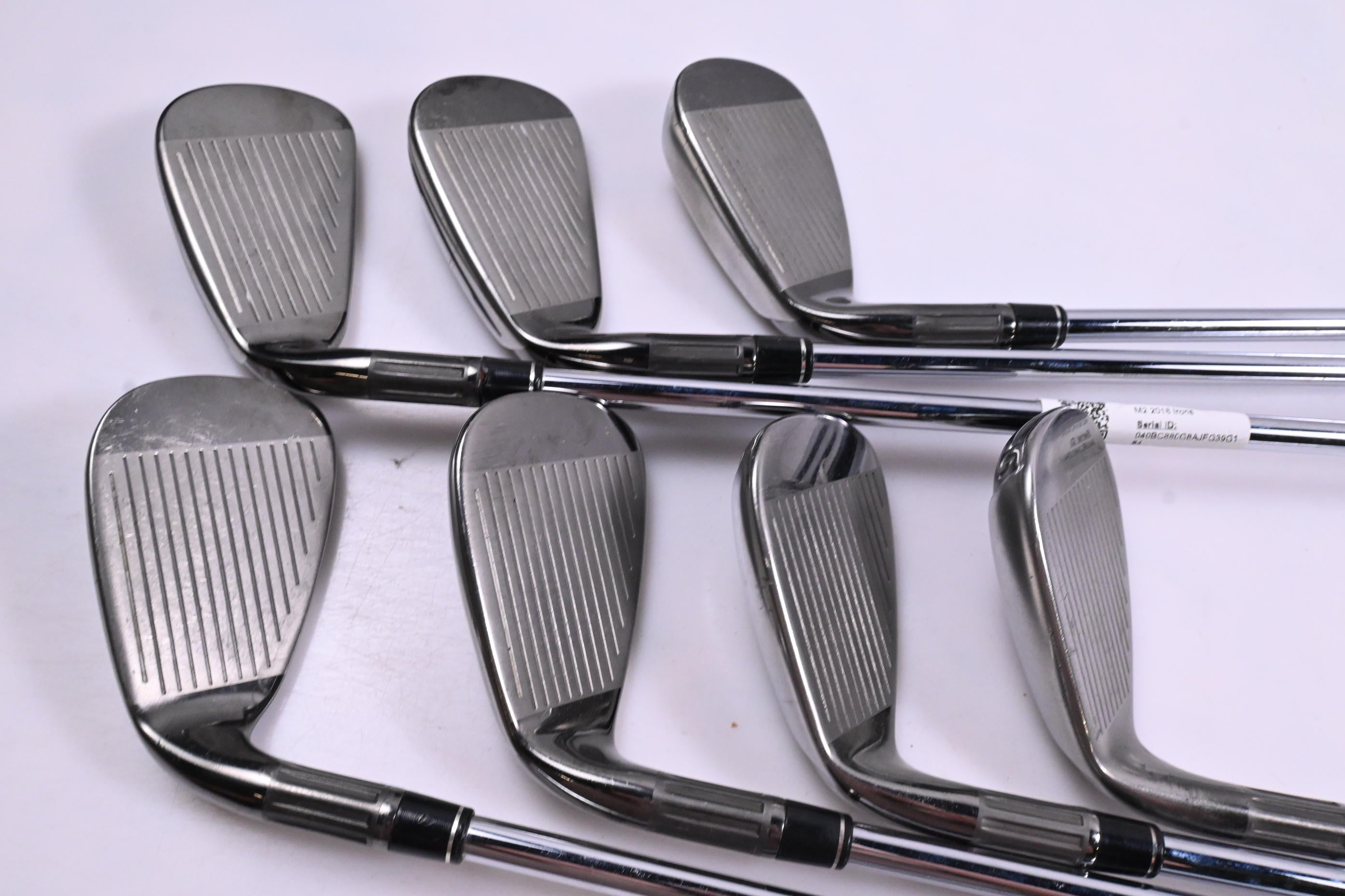 Taylormade M2 2016 Irons / 6-PW+GW+SW / Regular Flex Reax 88 Shafts