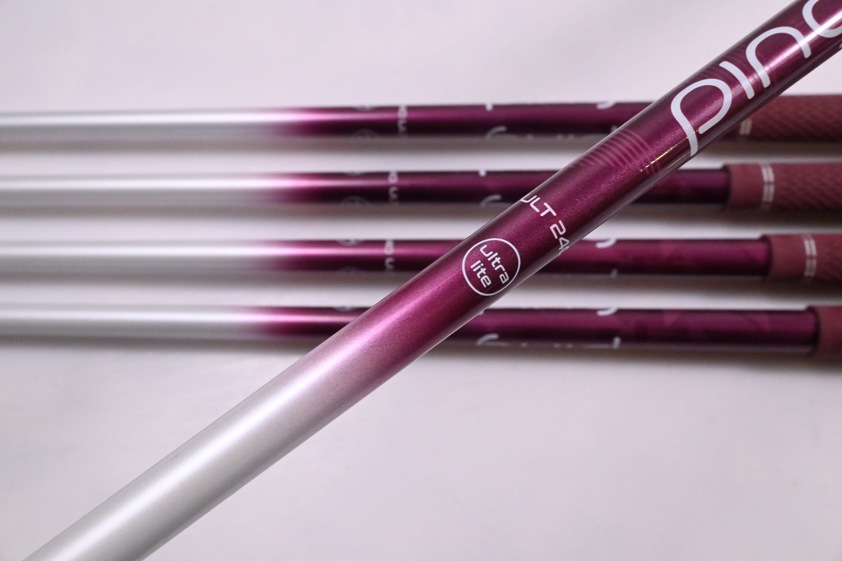 Ladies Ping G Le2 Irons / 7-PW+GW / Red Dot / Ladies Flex Ping ULT 240 Shafts