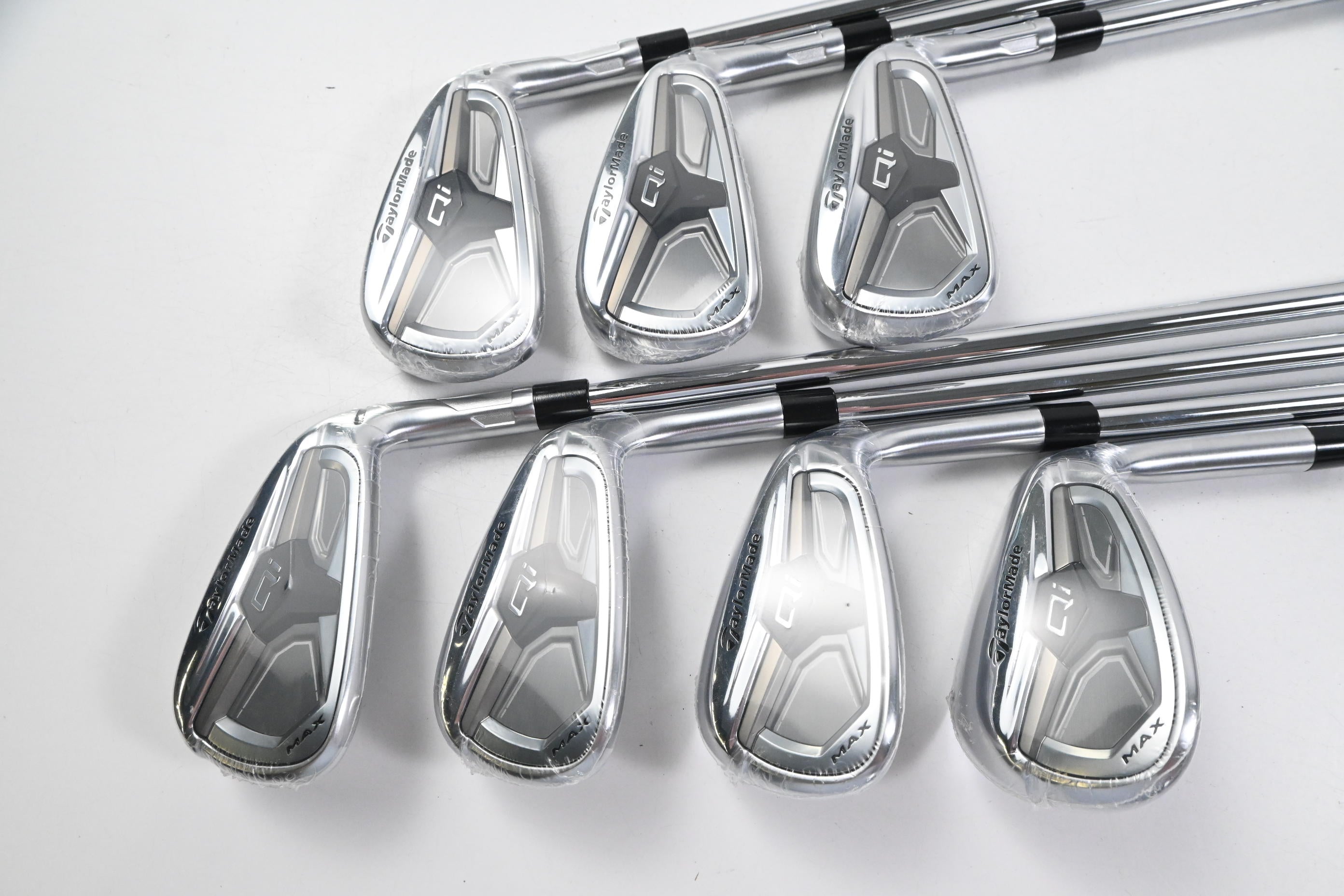 Taylormade Qi Irons / 5-PW+SW / Regular Flex KBS MAX MT 85 Shafts