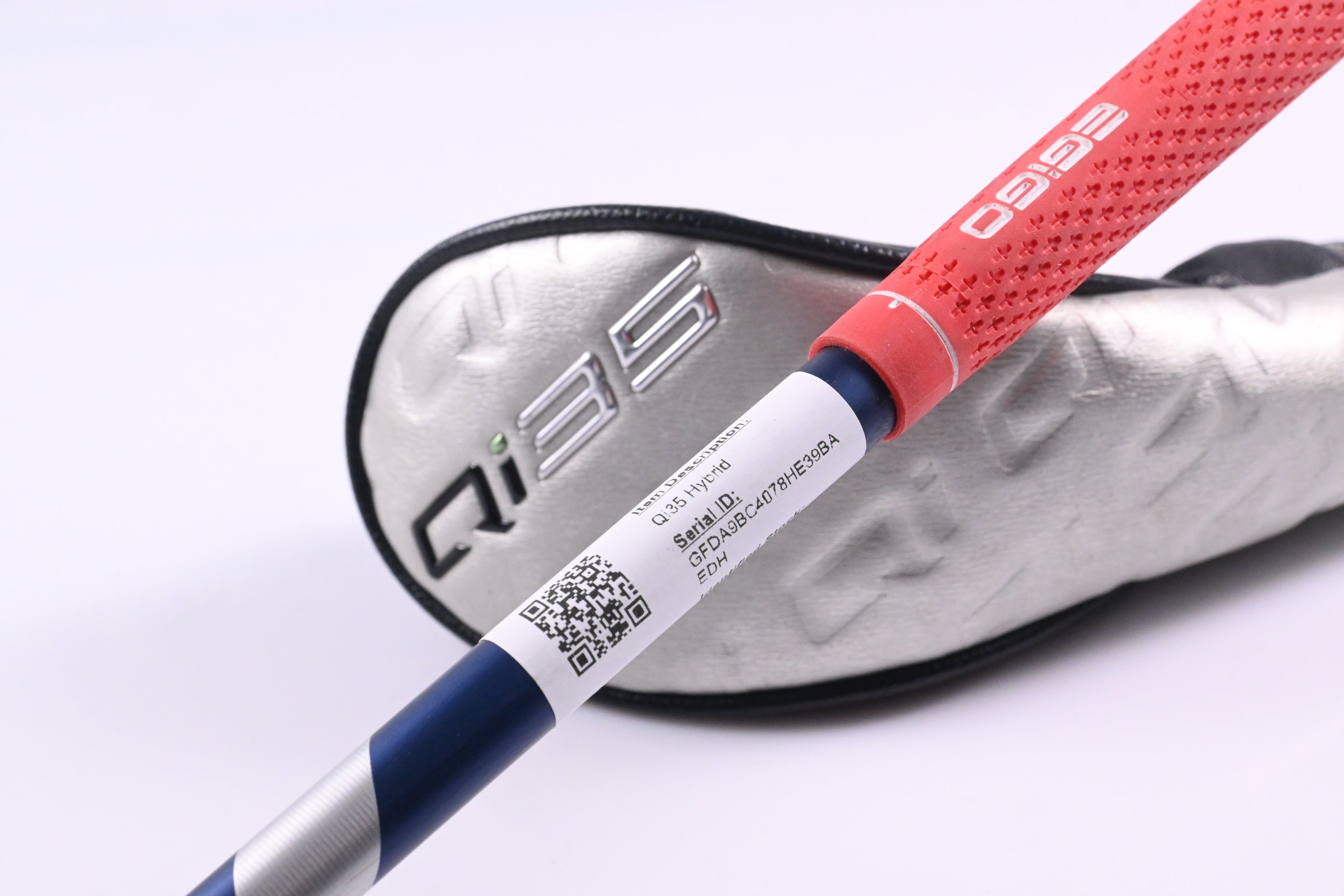 Taylormade Qi35 #4 Hybrid / 22 Degree / Regular Flex Fujikura Ventus Blue 6
