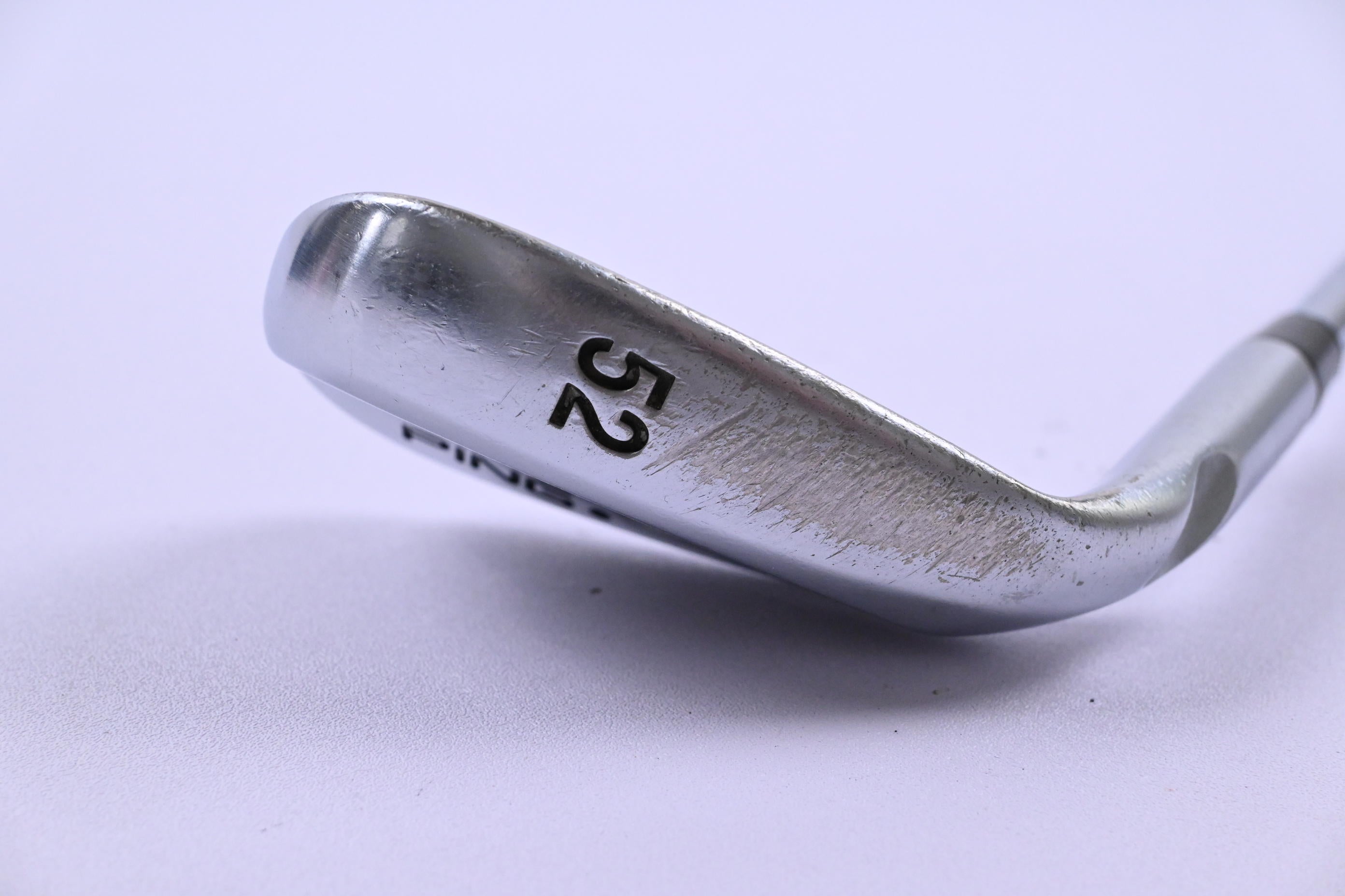 Ping Tour-W Gap Wedge / 52 Degree / Black Dot / Regular Flex Ping AWT Shaft