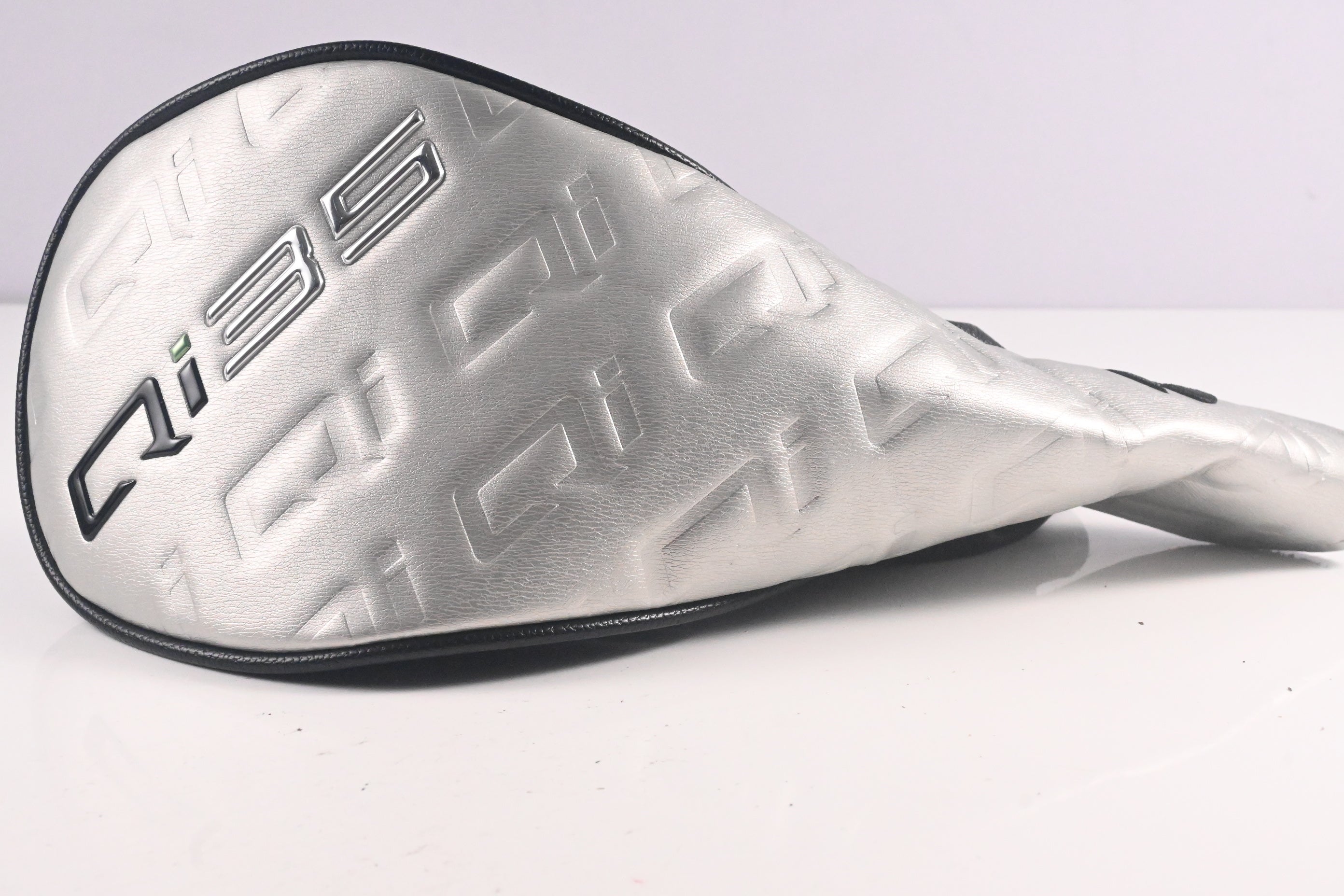 Taylormade Qi35 LS Driver / 8 Degree / Regular Flex Ventus Blue 5 Shaft