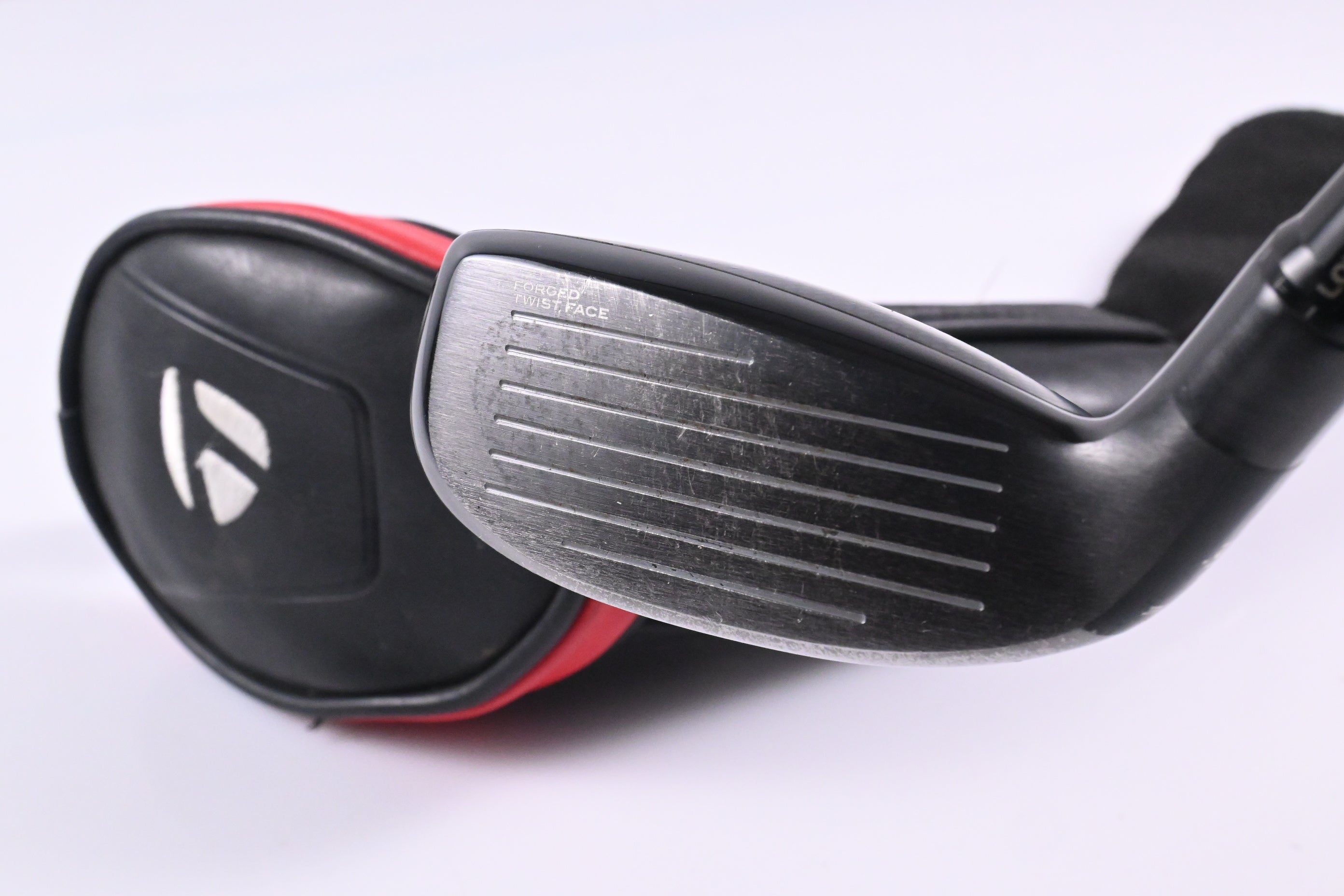 Taylormade Stealth Plus #4 Hybrid / 22 Degree / Regular Flex HZRDUS Smoke Red